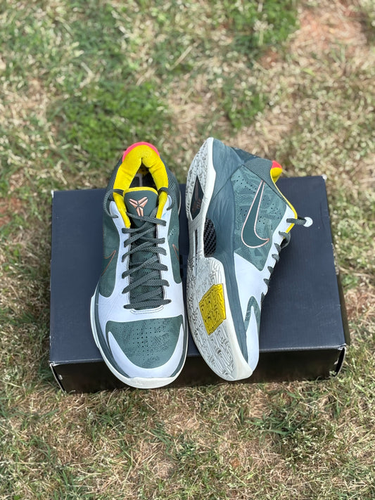 Nike Kobe 5 “EYBL Girls” Size 10M