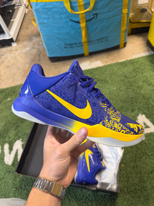 Nike Kobe 5 rings ( lightly used, OG Box) ( Size 10M)