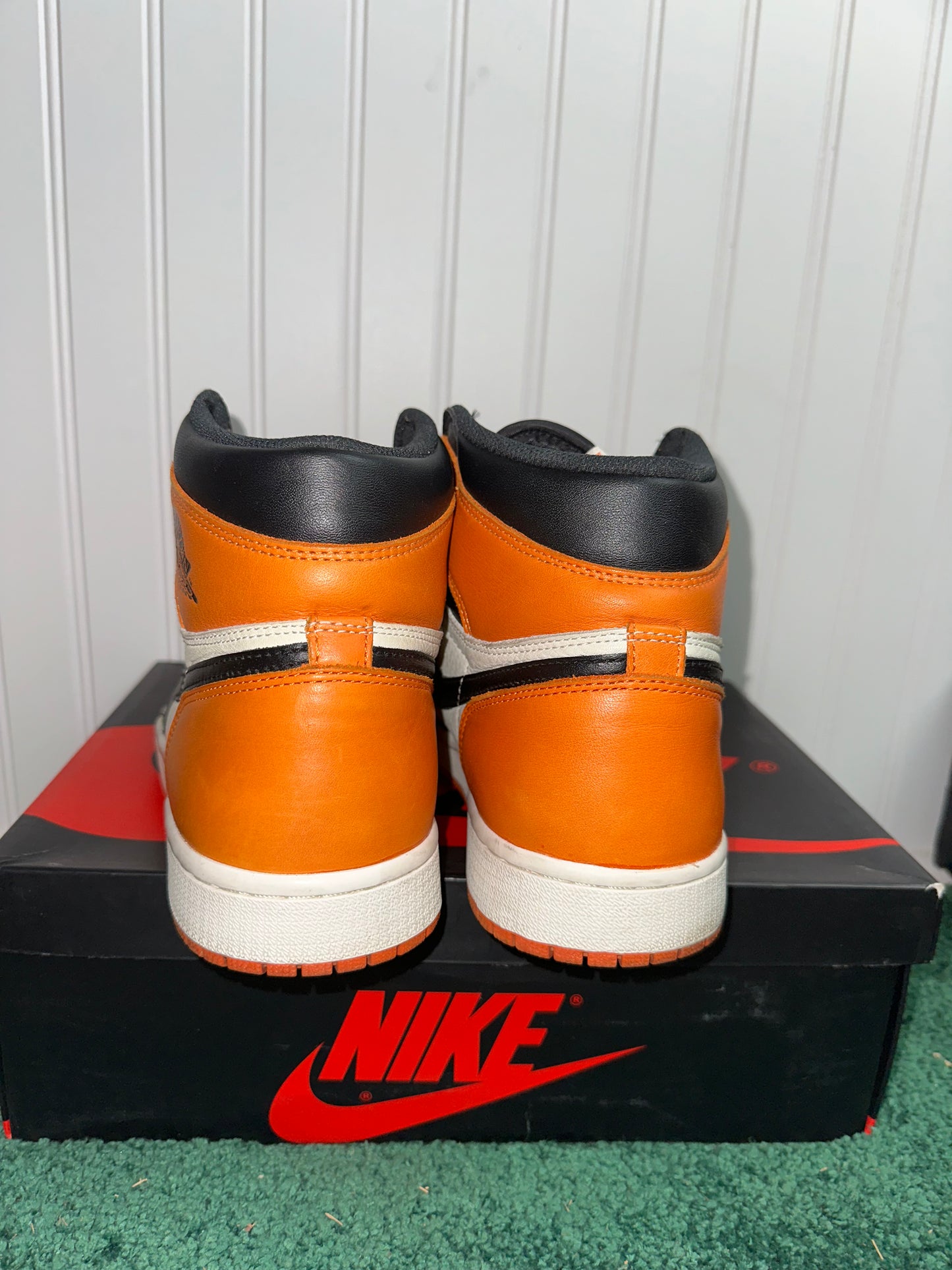 (A994) Size 11M Jordan 1 High Reverse shattered Backboard