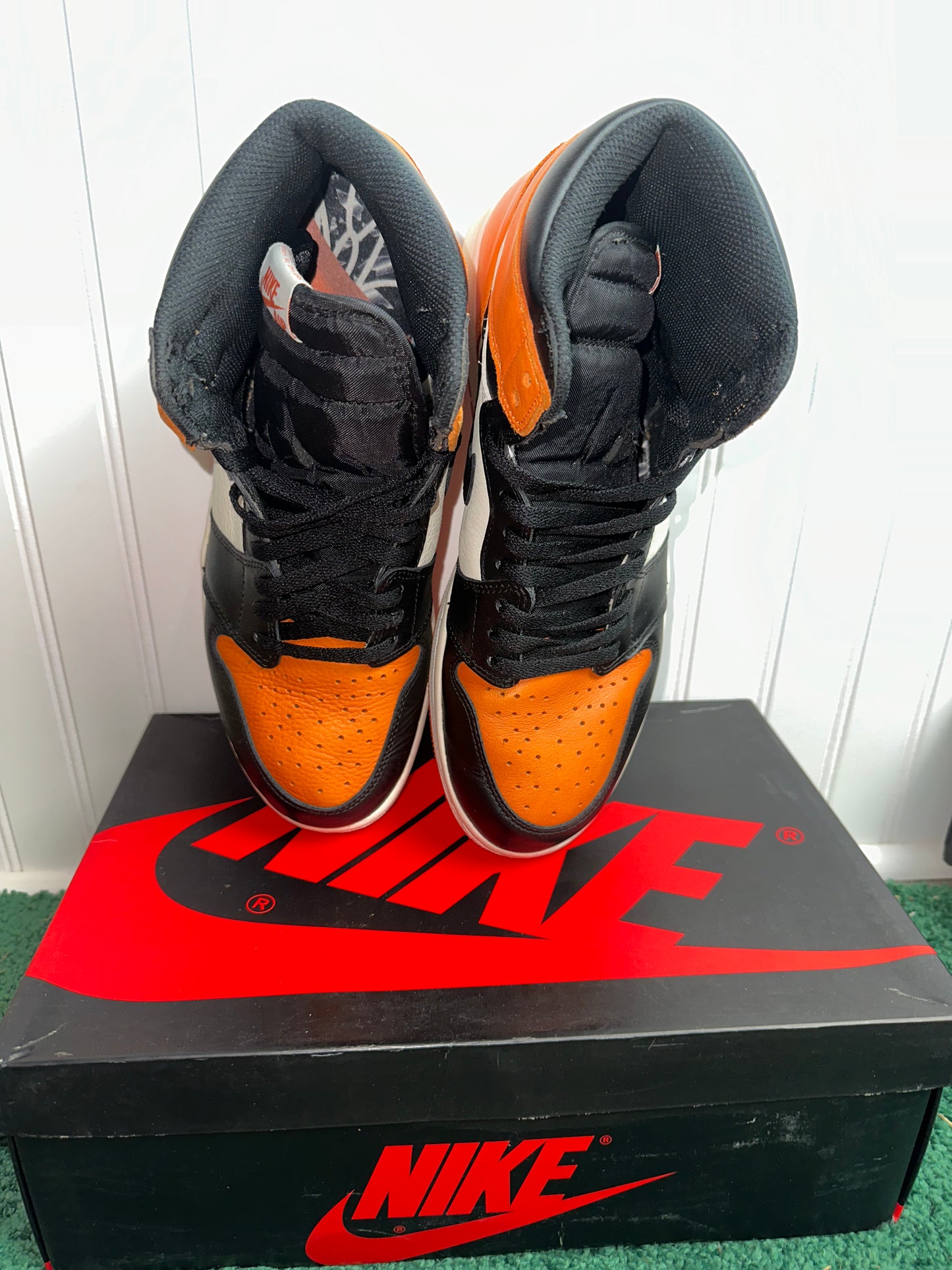 (A994) Size 11M Jordan 1 High Reverse shattered Backboard