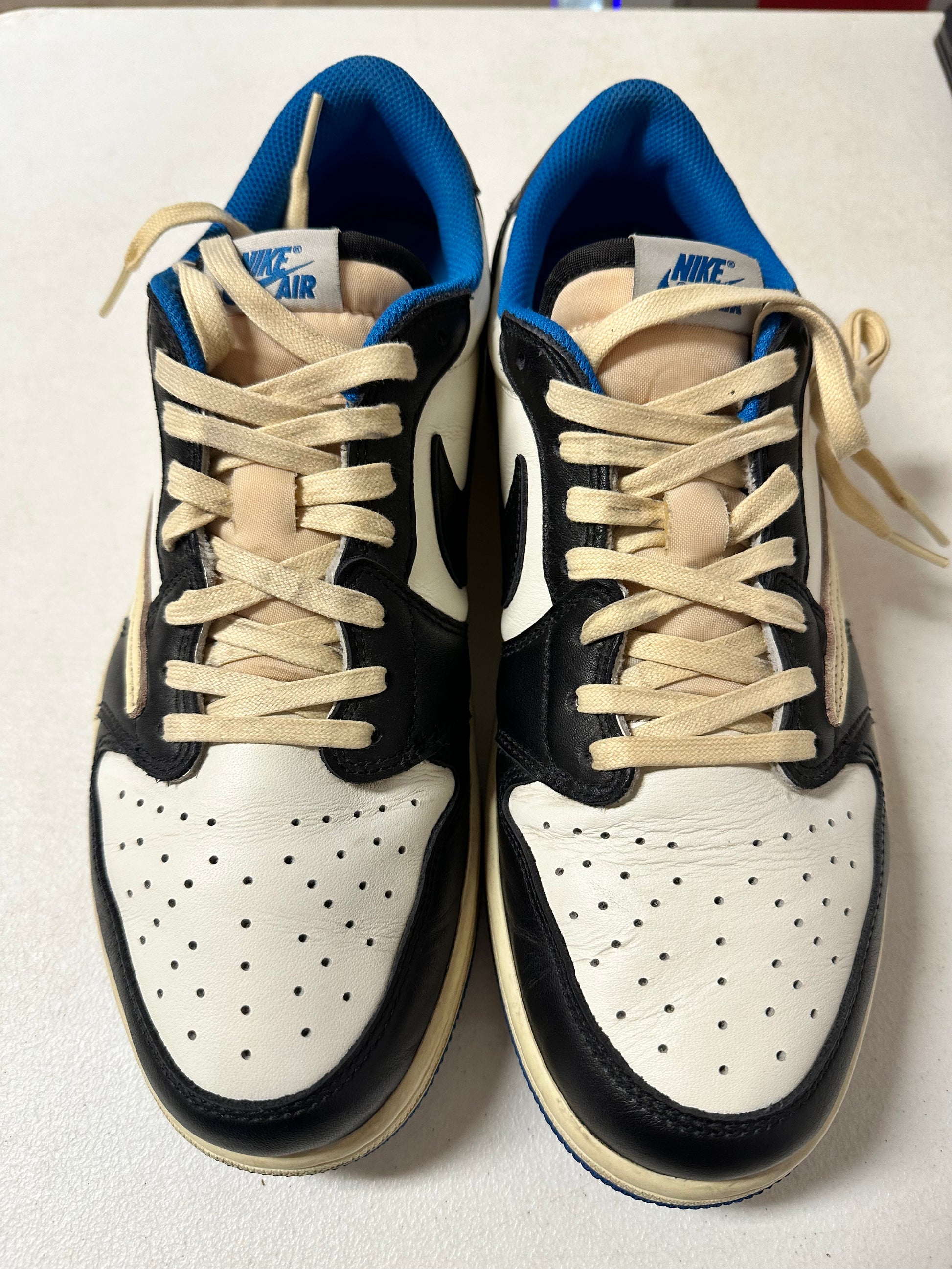 Jordan 1 Retro Low OG SP Fragment x Travis Scott