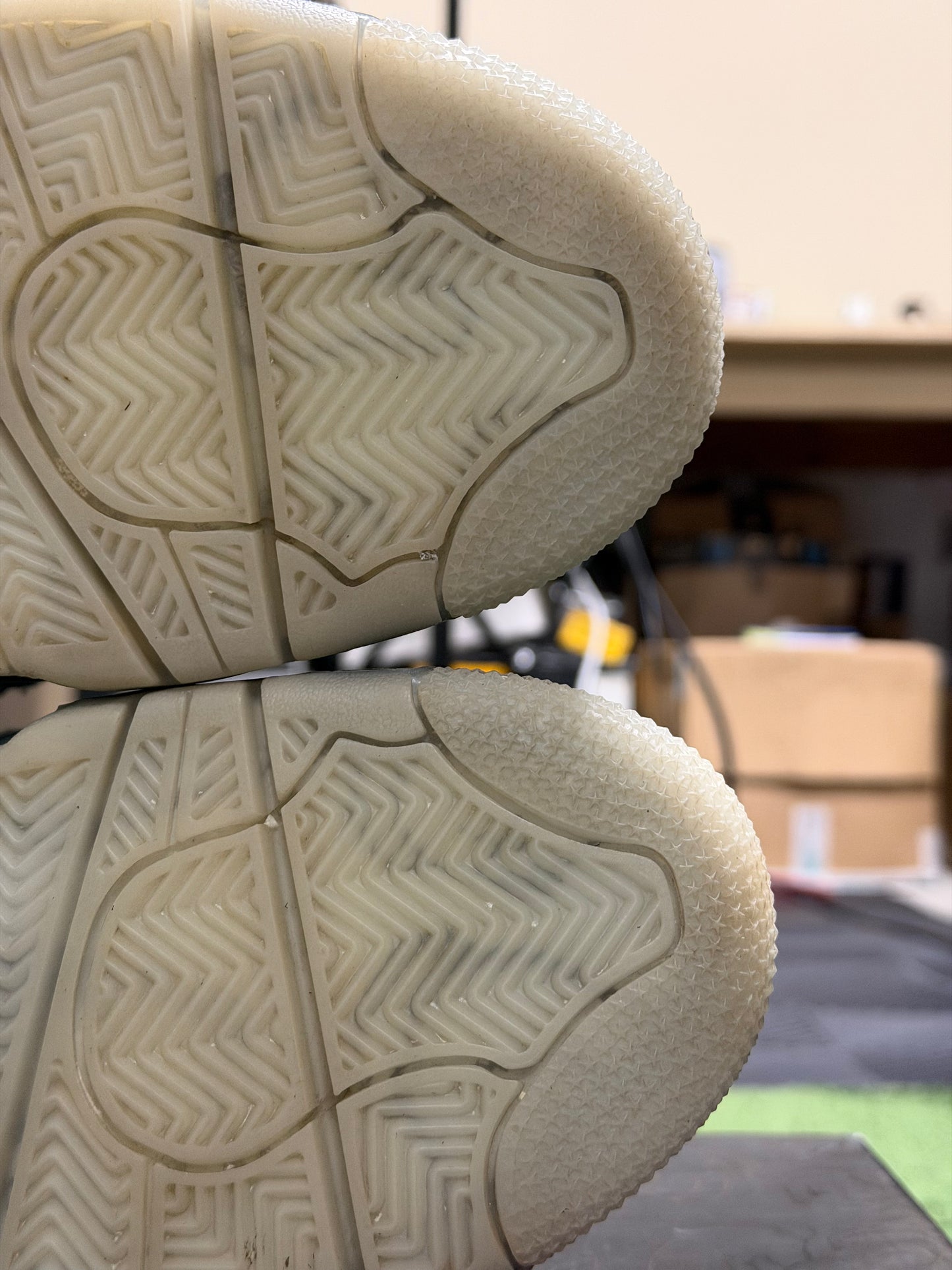 Jordan 4 Retro Kaws Black