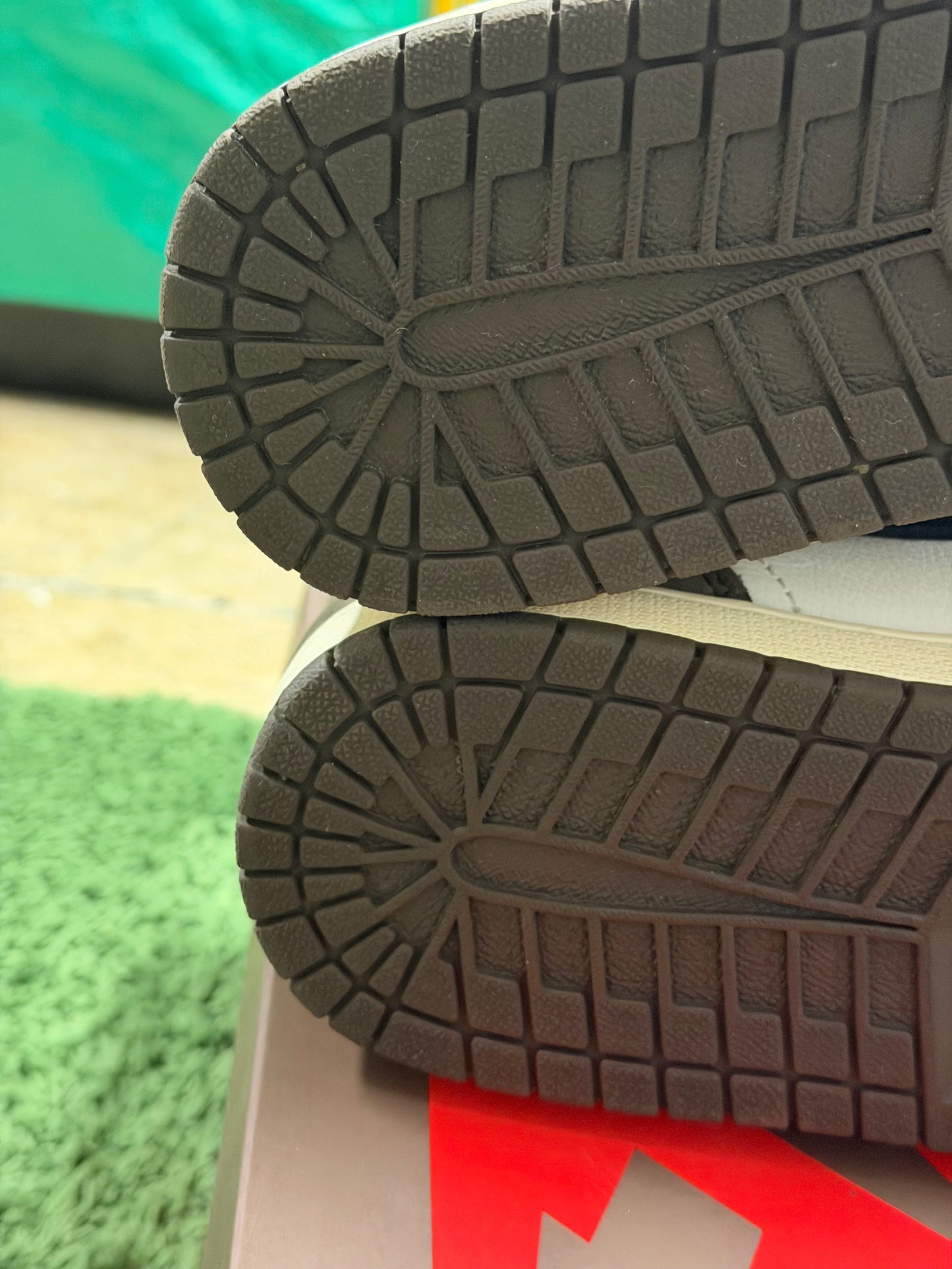 Jordan 1 Retro High OG SP Travis Scott Mocha