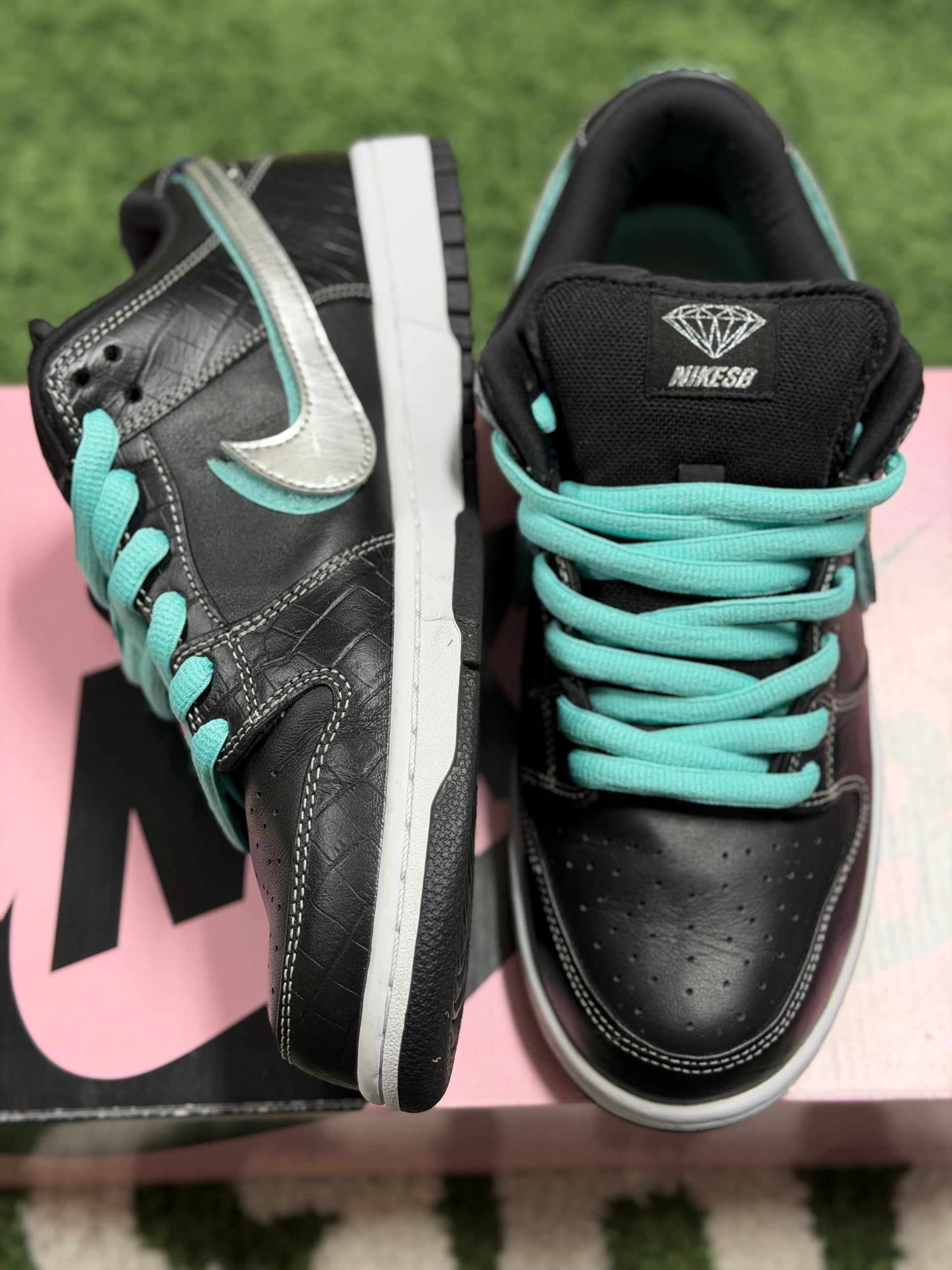 Nike SB Dunk Low Diamond Supply Co. Black Diamond