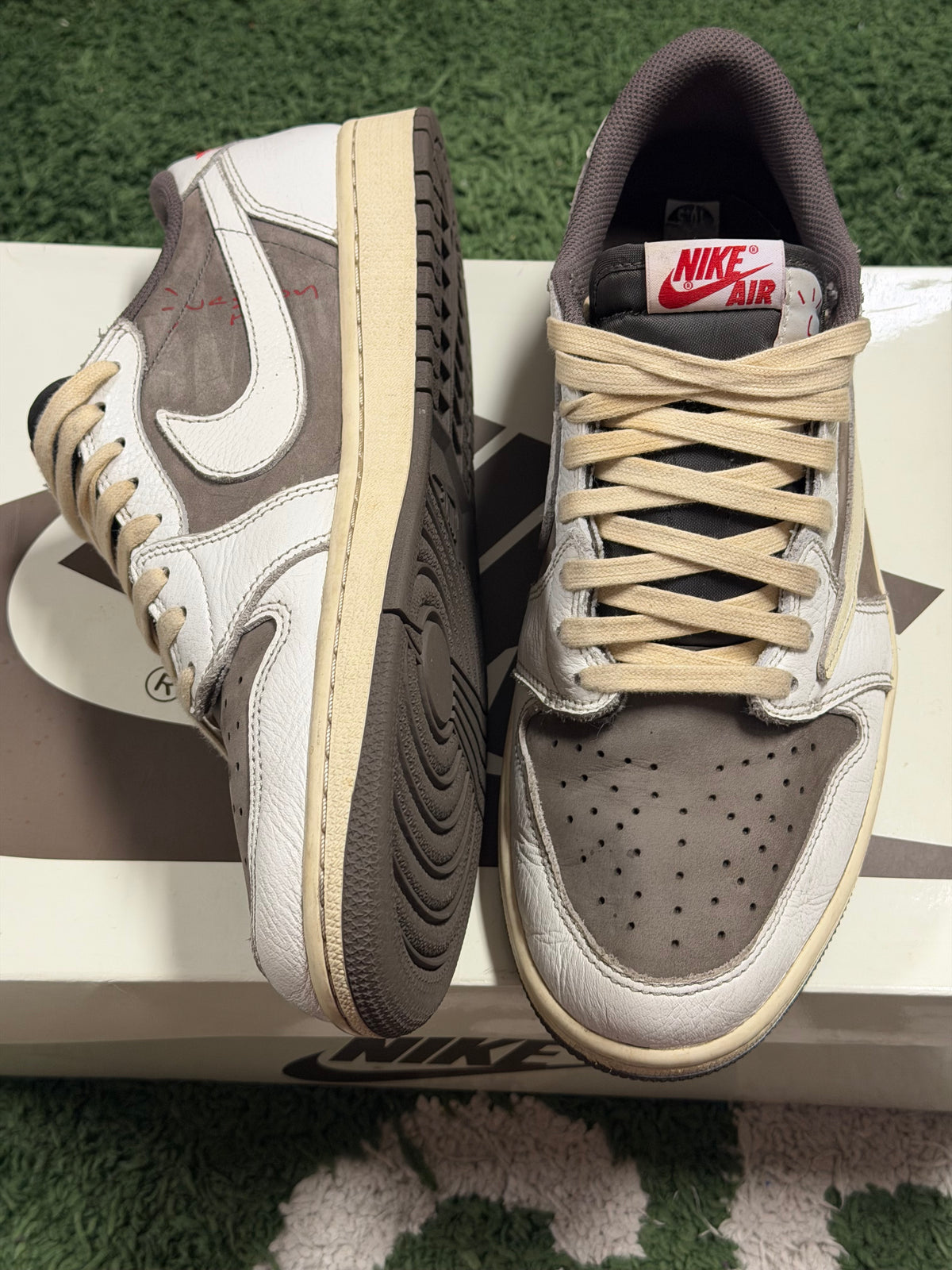 Jordan 1 Retro Low OG SP Travis Scott Reverse Mocha