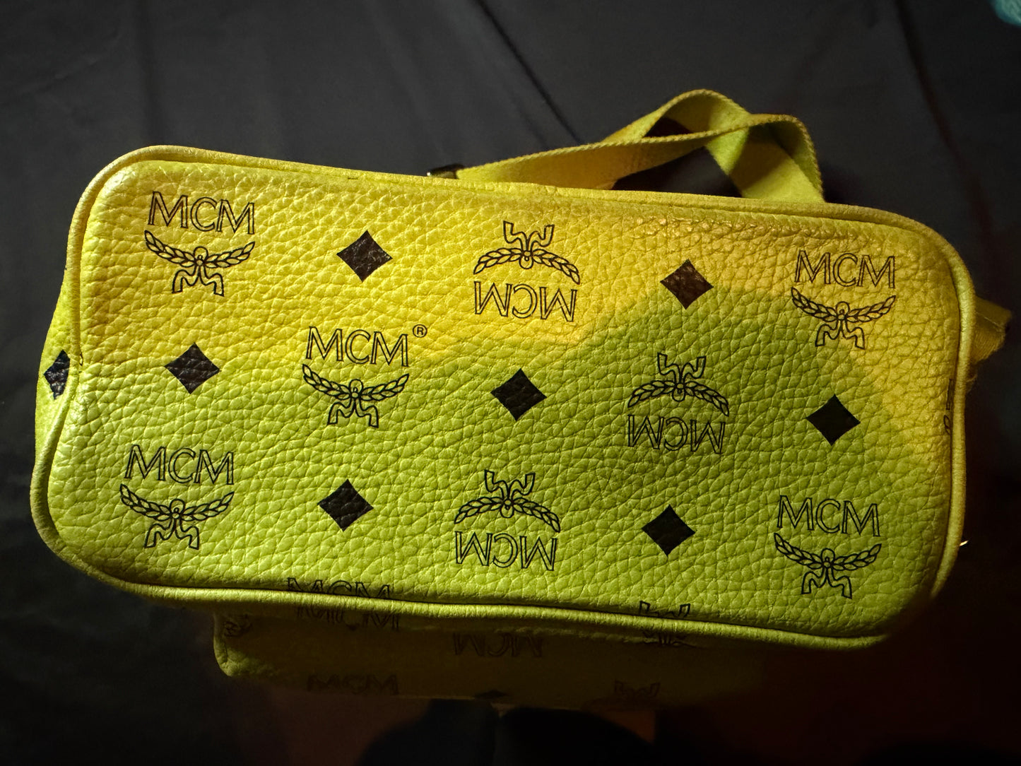 MCM VISETOS STARK LIME STUDDED