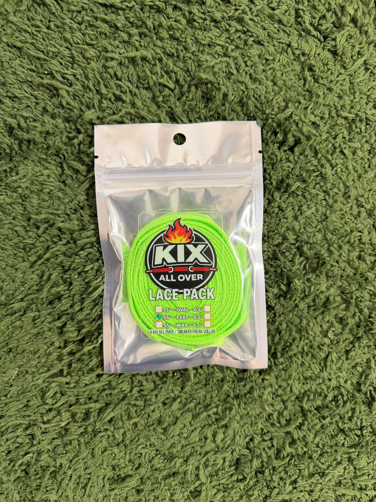 SINGLE LACE PACKS NEON GREEN 55" FLAT LACES