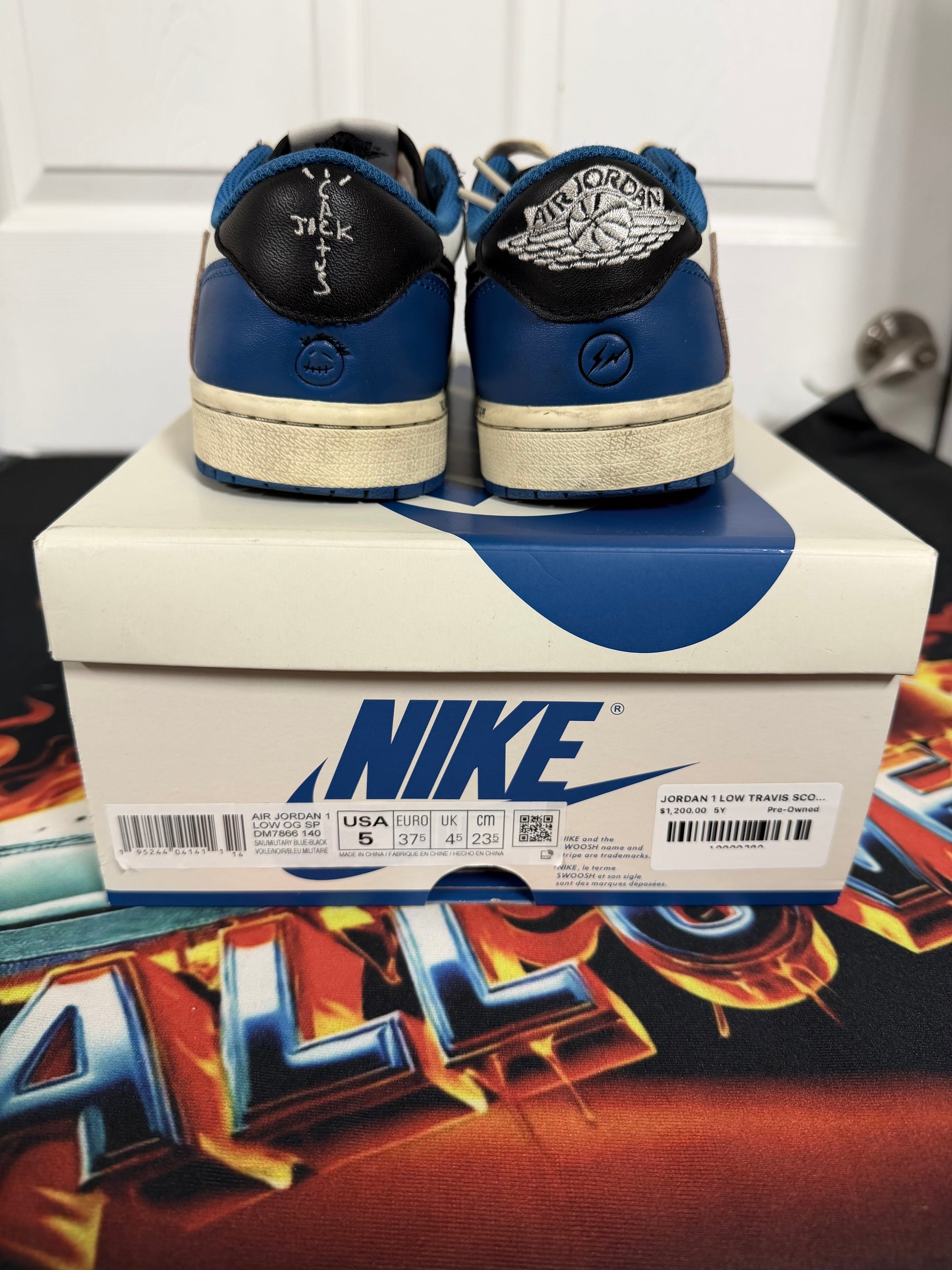 JORDAN 1 LOW TRAVIS SCOTT FRAGMENT