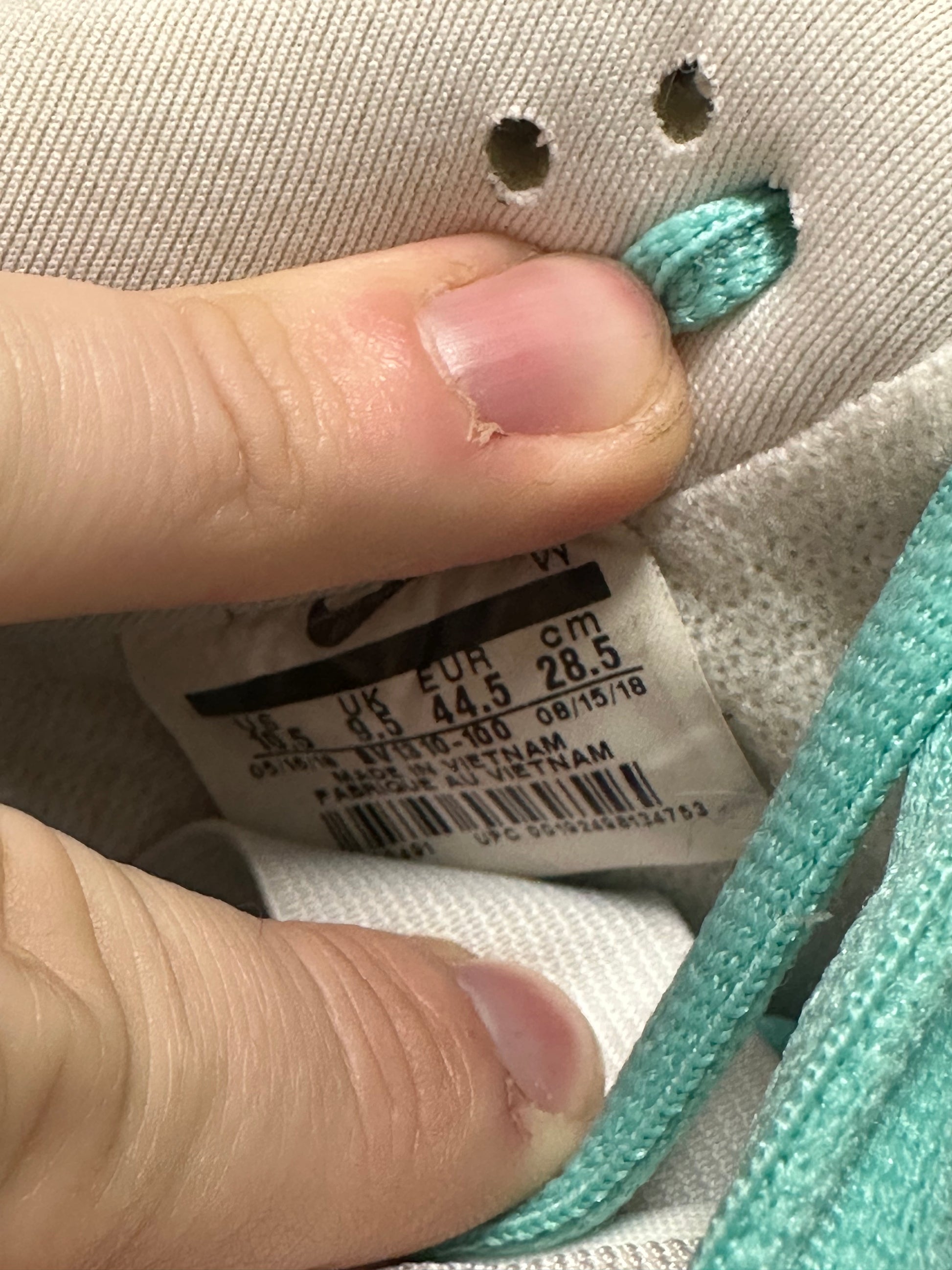 NIKE SB DUNK LOW DIAMOND SUPPLY CO. WHITE