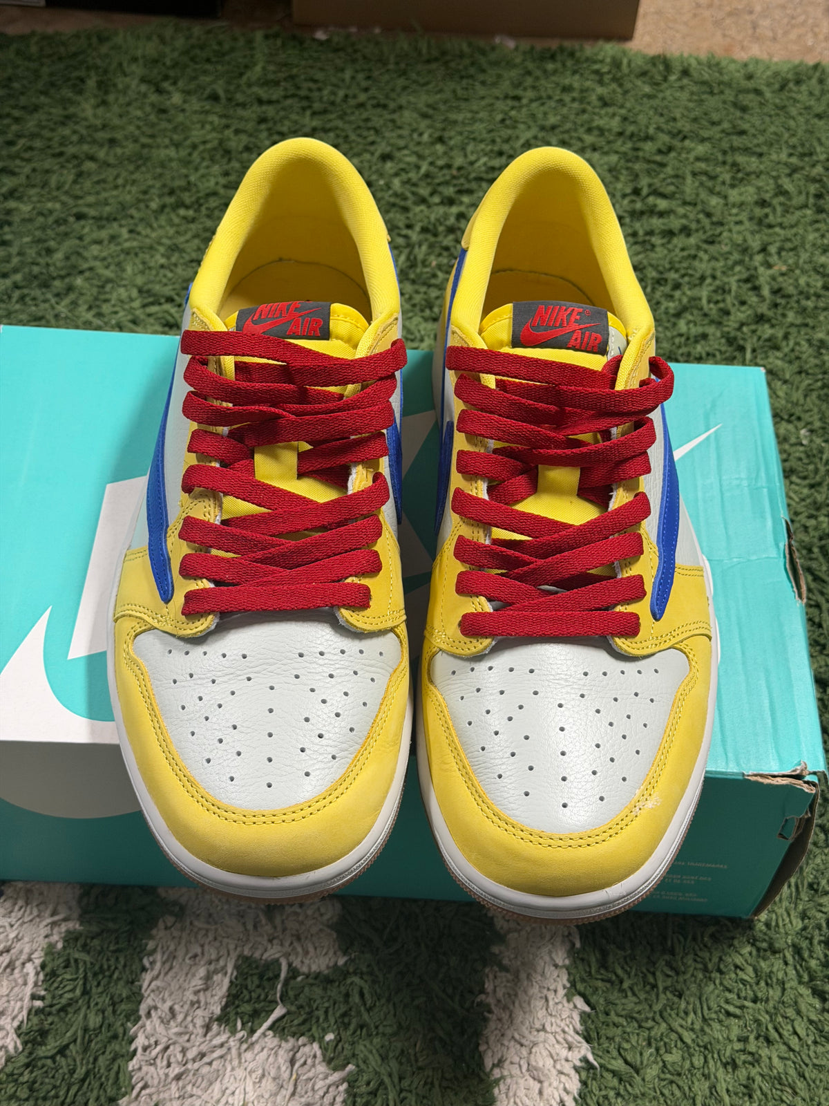 Jordan 1 Retro Low OG SP Travis Scott Canary (Women's)
