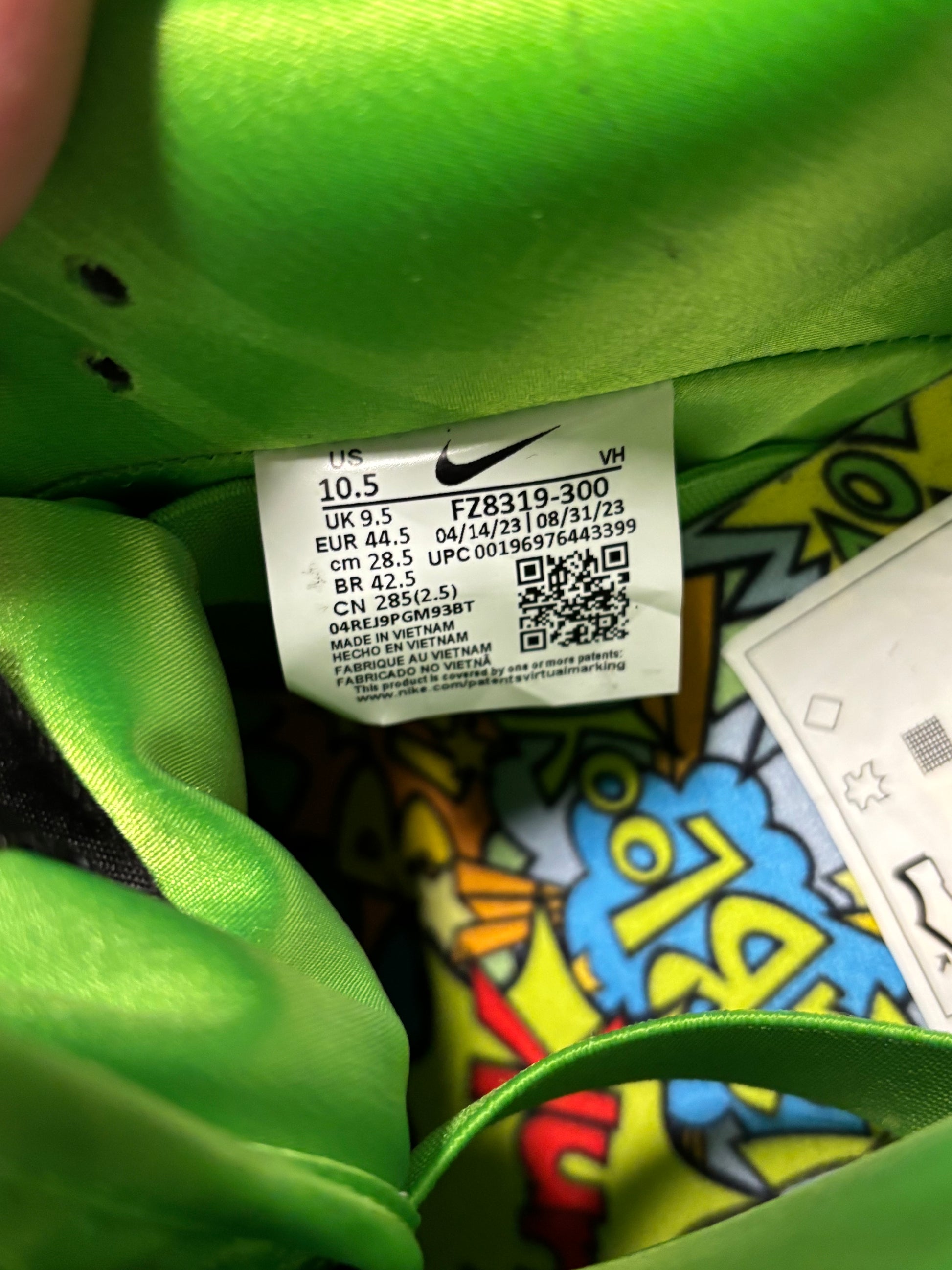 Nike SB Dunk Low The Powerpuff Girls Buttercup