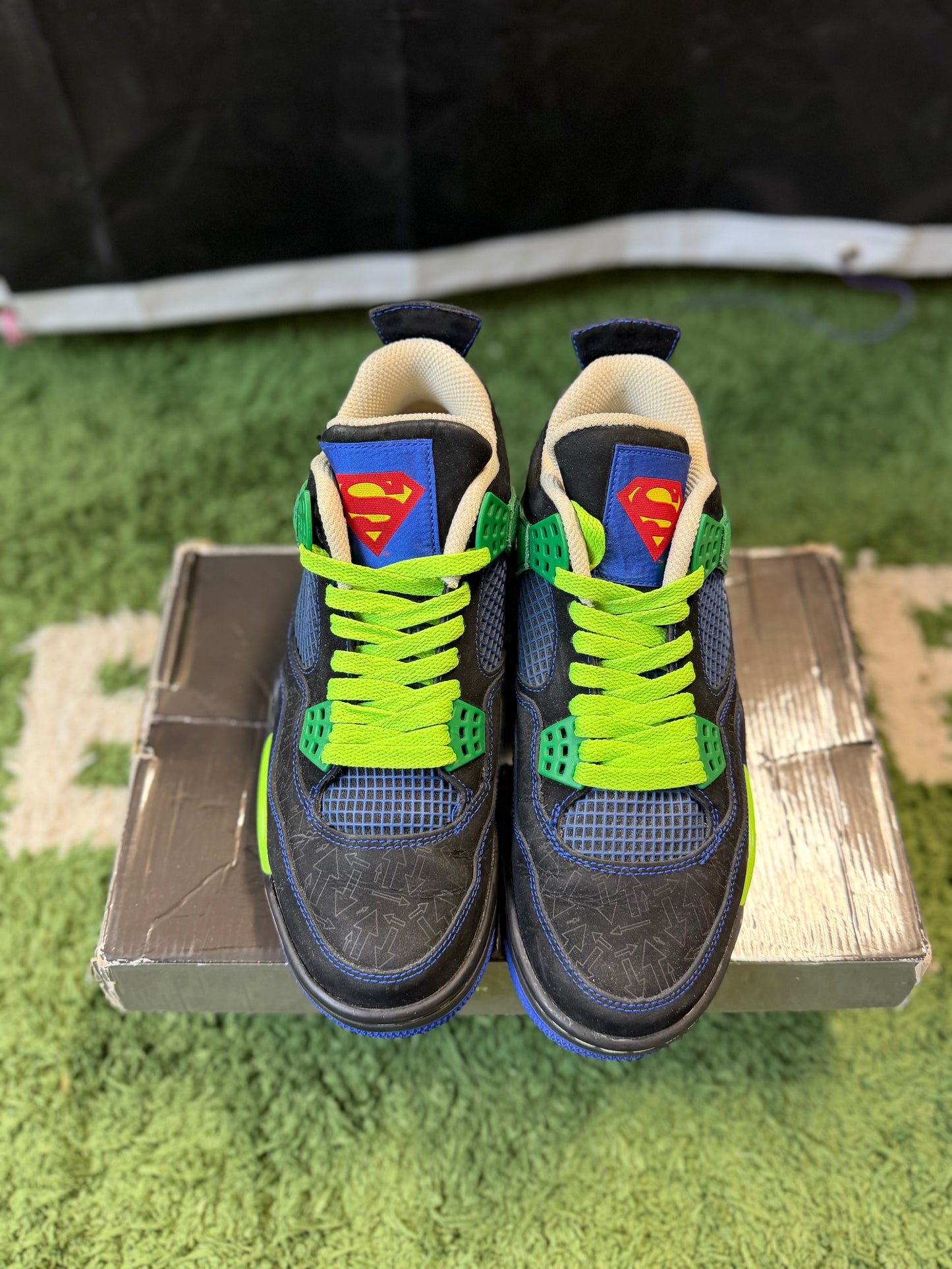 Jordan 4 Retro Doernbecher