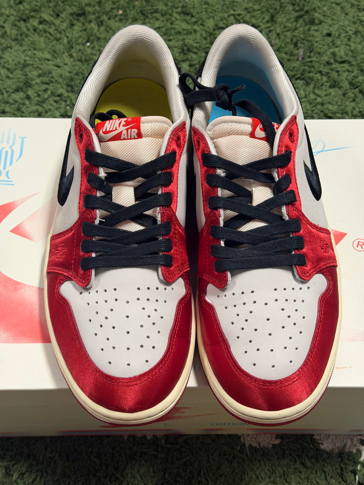 Jordan 1 Retro Low OG Trophy Room Rookie Card Away