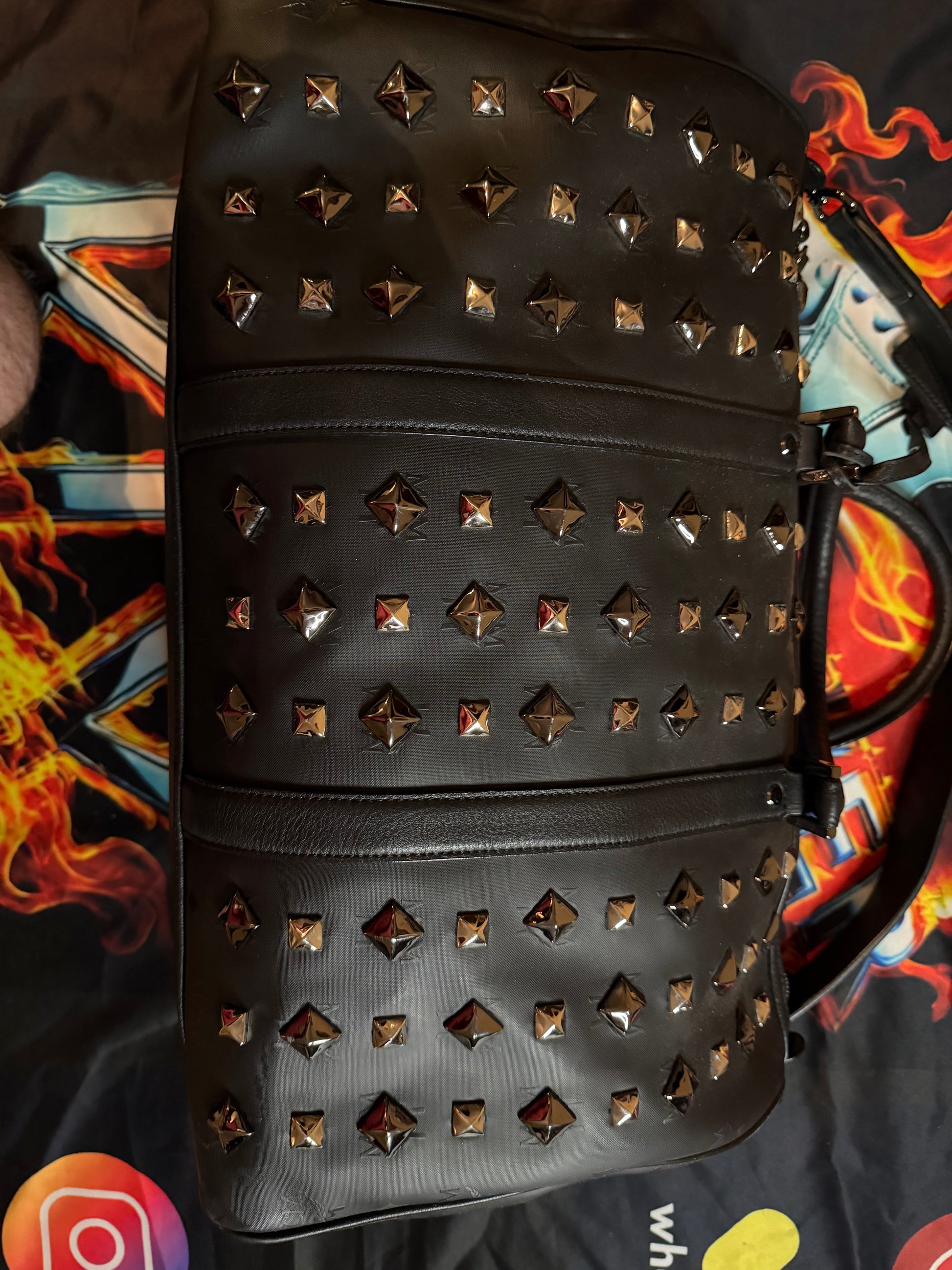 MCM STUDDED TRAVLER VISETOS