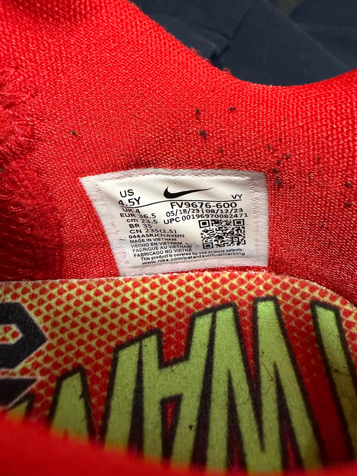 NIKE KOBE 6 PROTRO REVERSE GRINCH (GS)