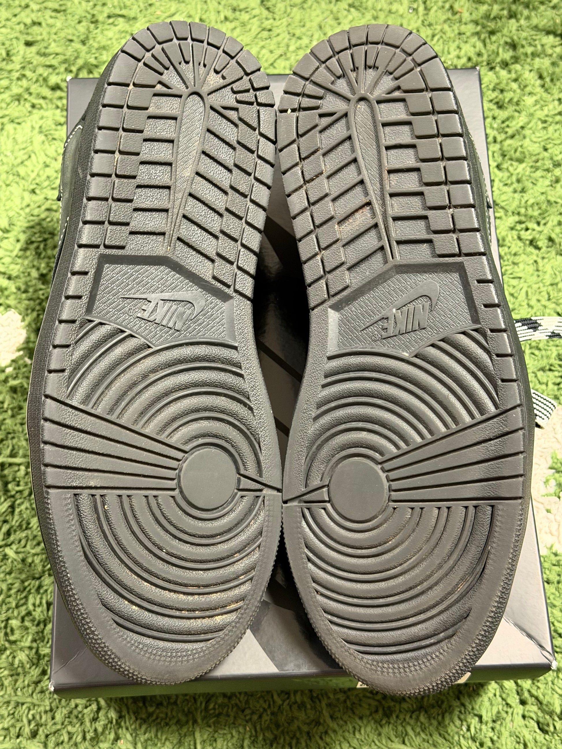 Jordan 1 Retro Low OG SP Travis Scott Black Phantom