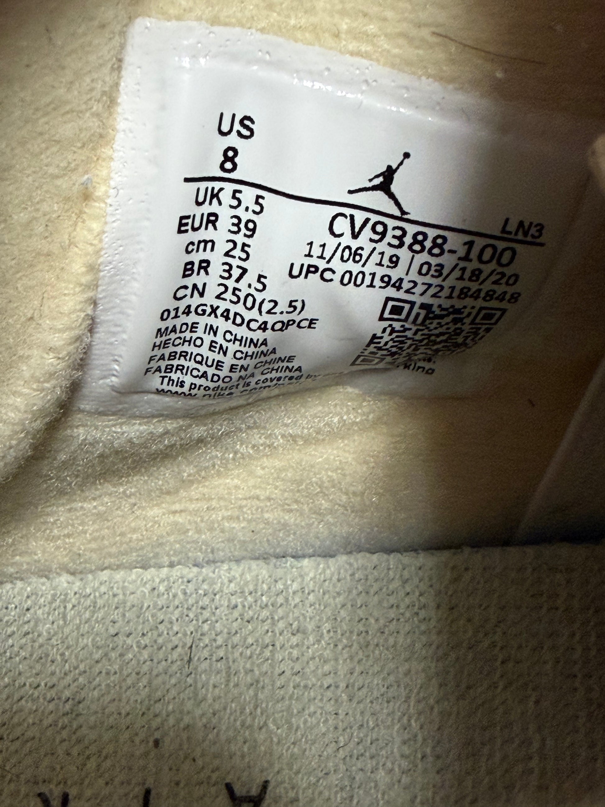 JORDAN 4 OFFWHITE SAIL