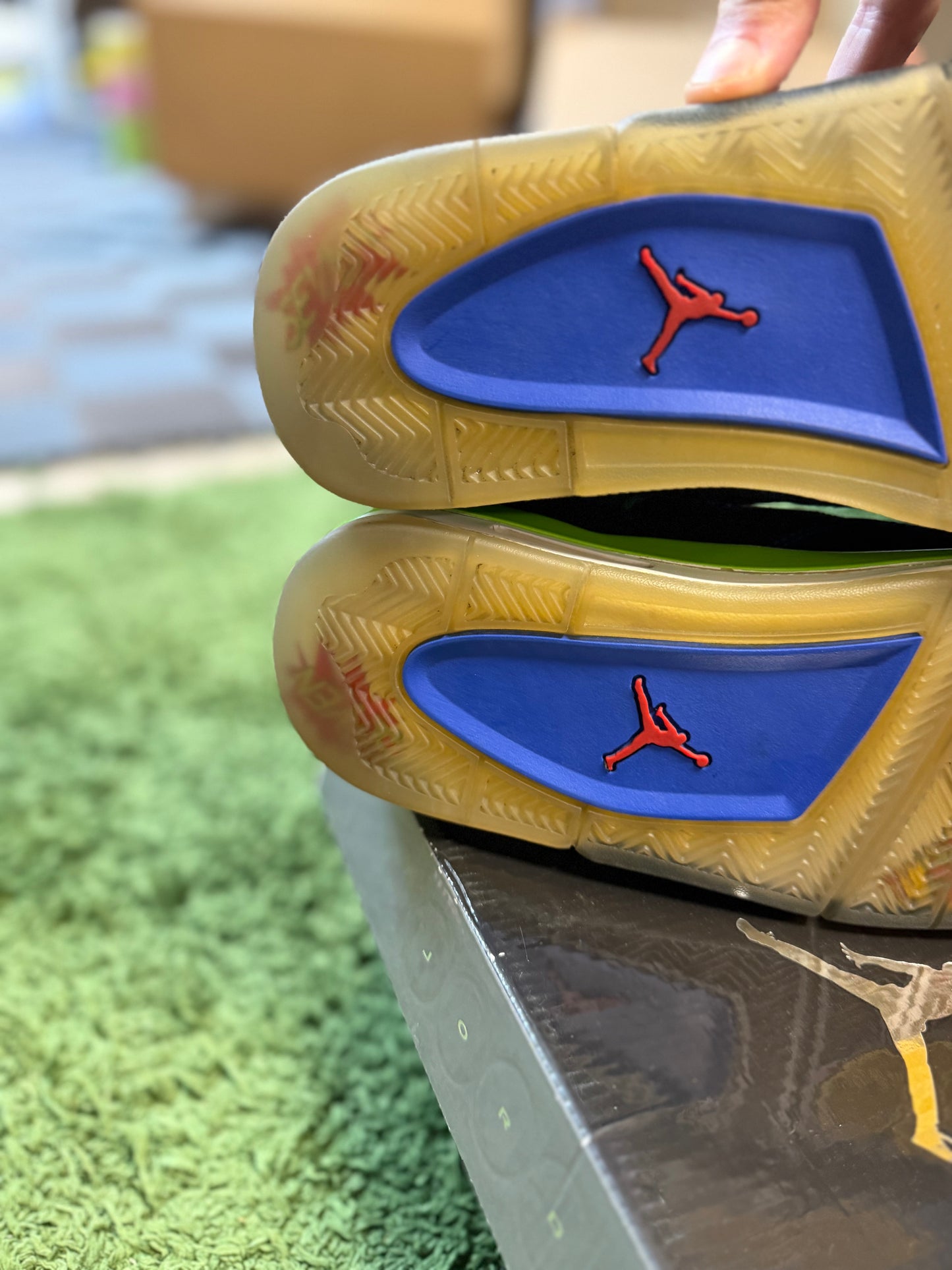 Jordan 4 Retro Doernbecher