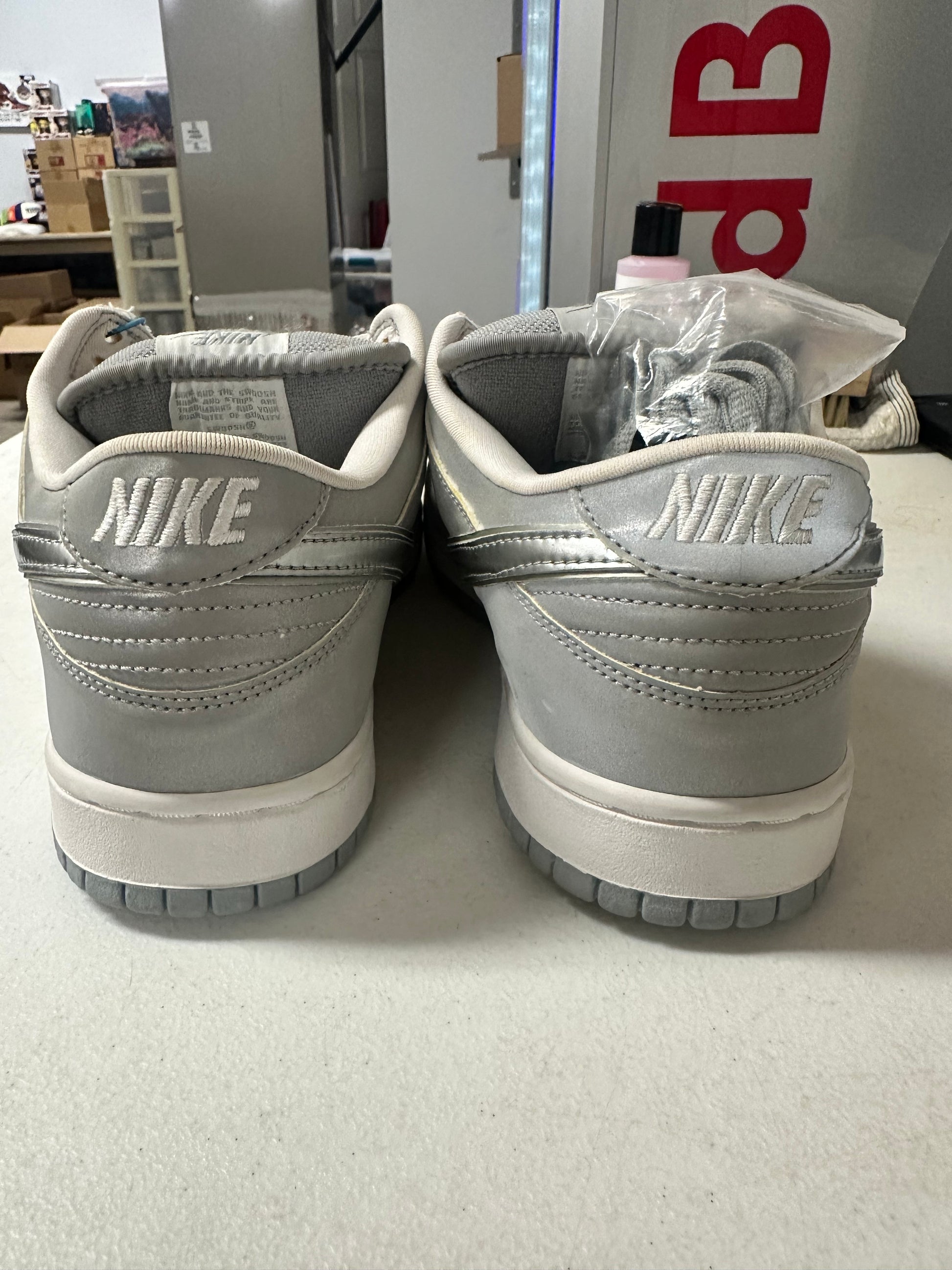 NIKE SB DUNK LOW 3M MEDICOM