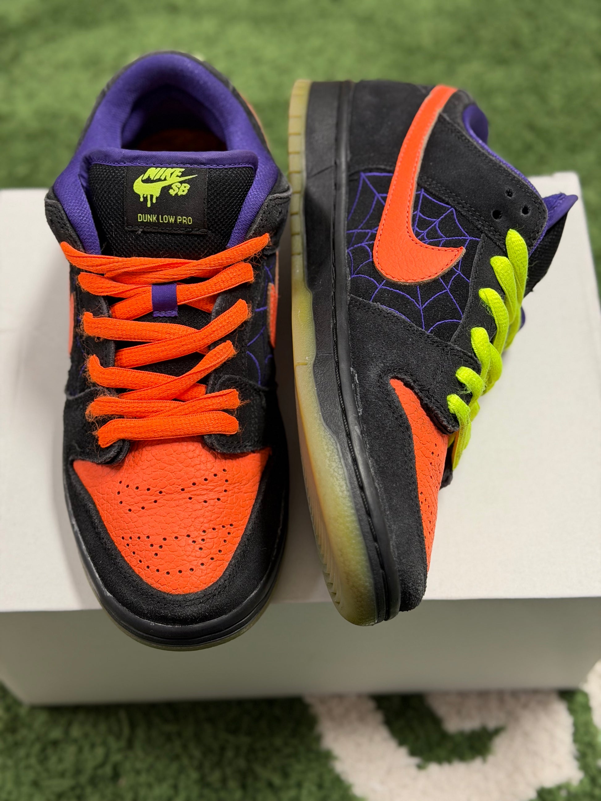 Nike SB Dunk Low Night of Mischief Halloween