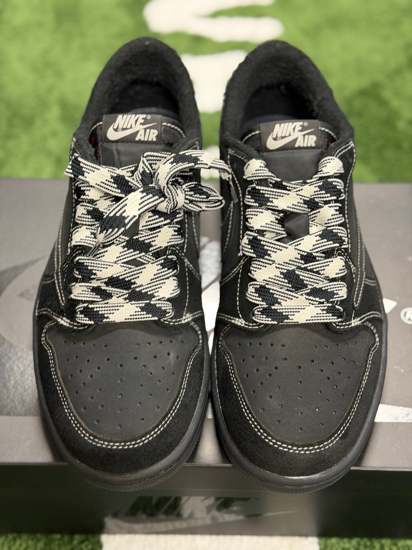 Jordan 1 Retro Low OG SP Travis Scott Black Phantom