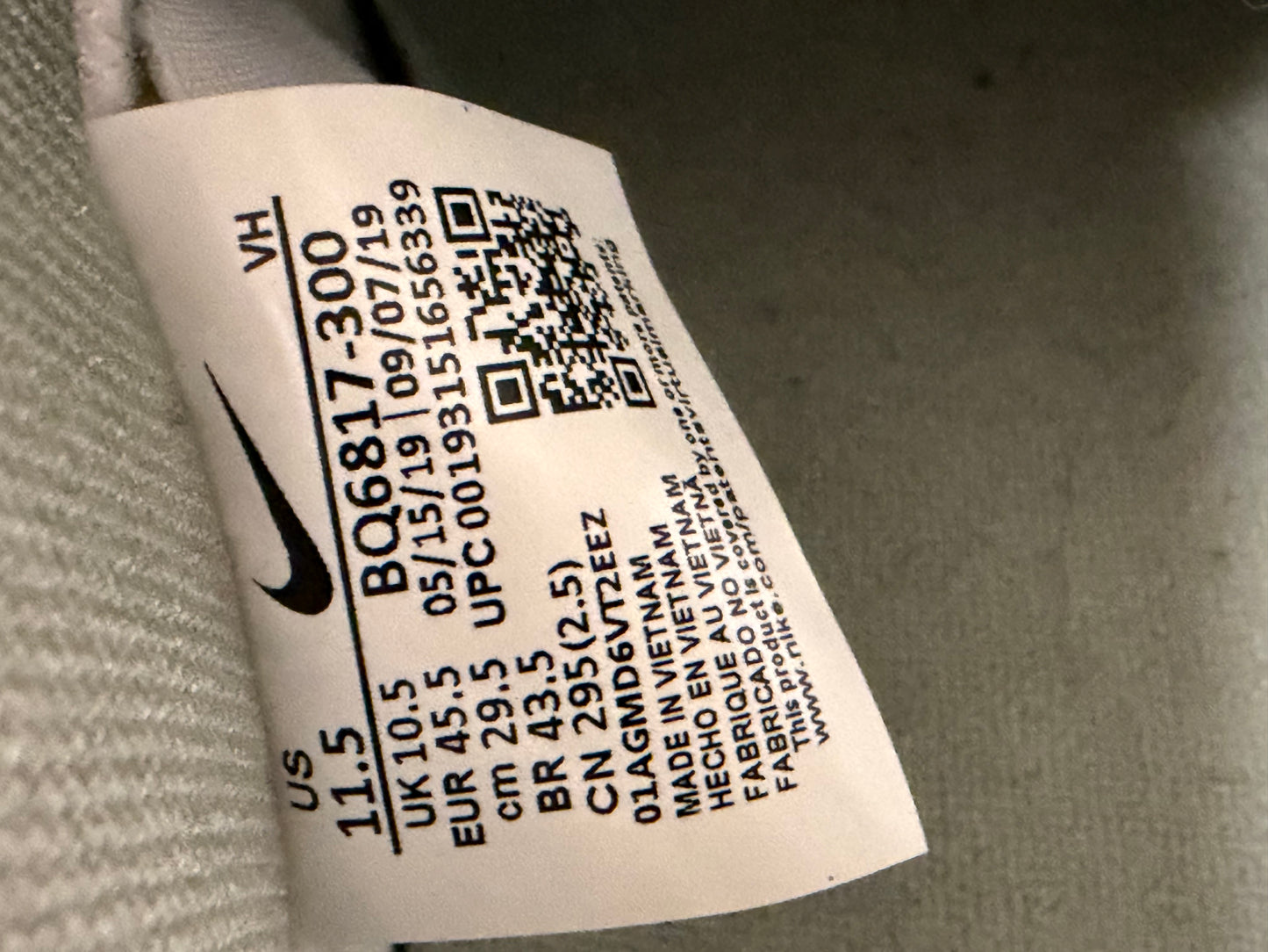 NIKE SB DUNK LOW ISLAND GREEN GUM