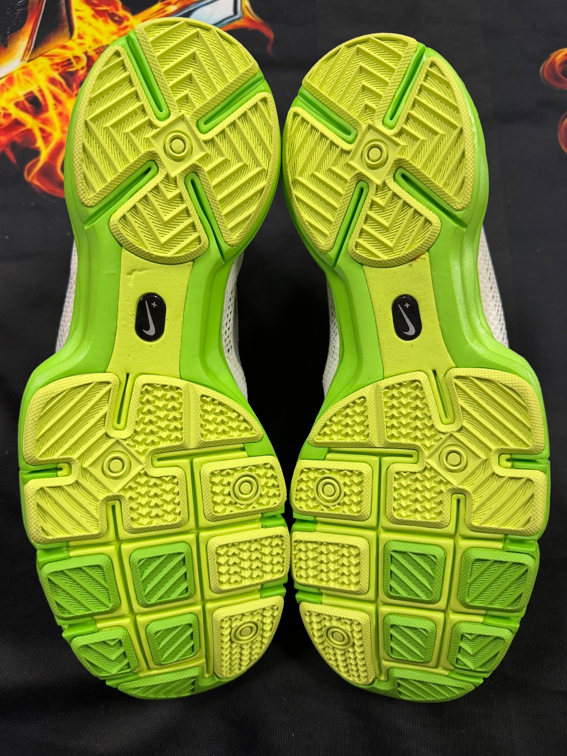 NIKE LUNAR TR1 ELECTRIC GREEN (SAMPLE)