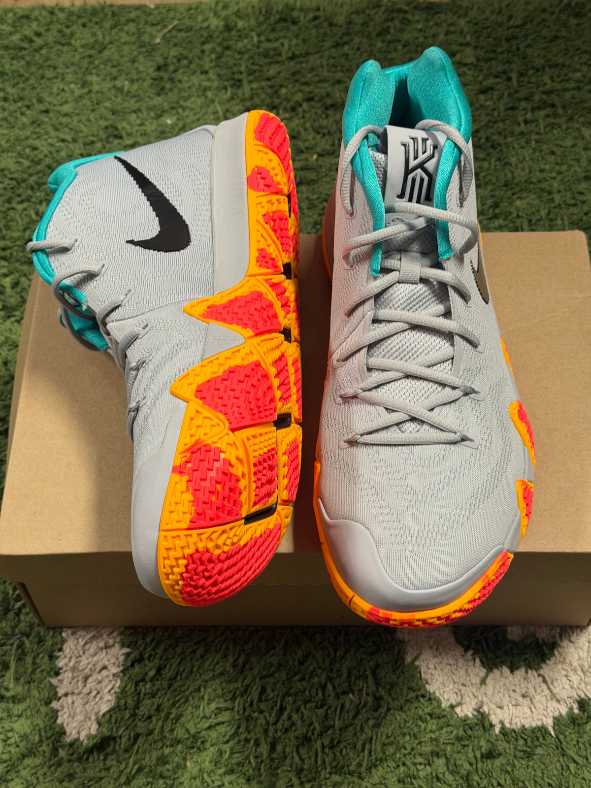 Nike Kyrie 4 The Academy (PROMO SAMPLE)