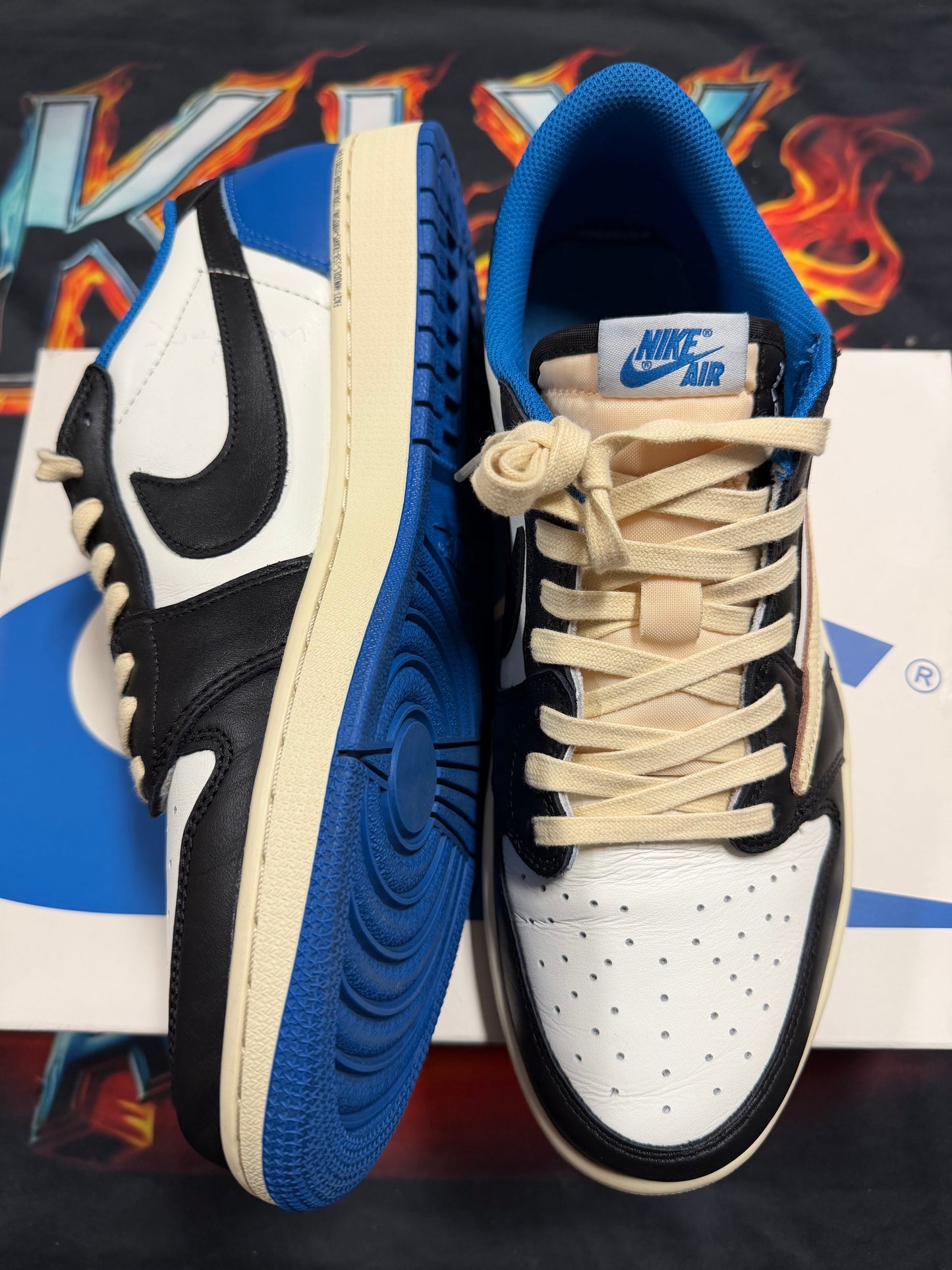 Jordan 1 Retro Low OG SP Fragment x Travis Scott