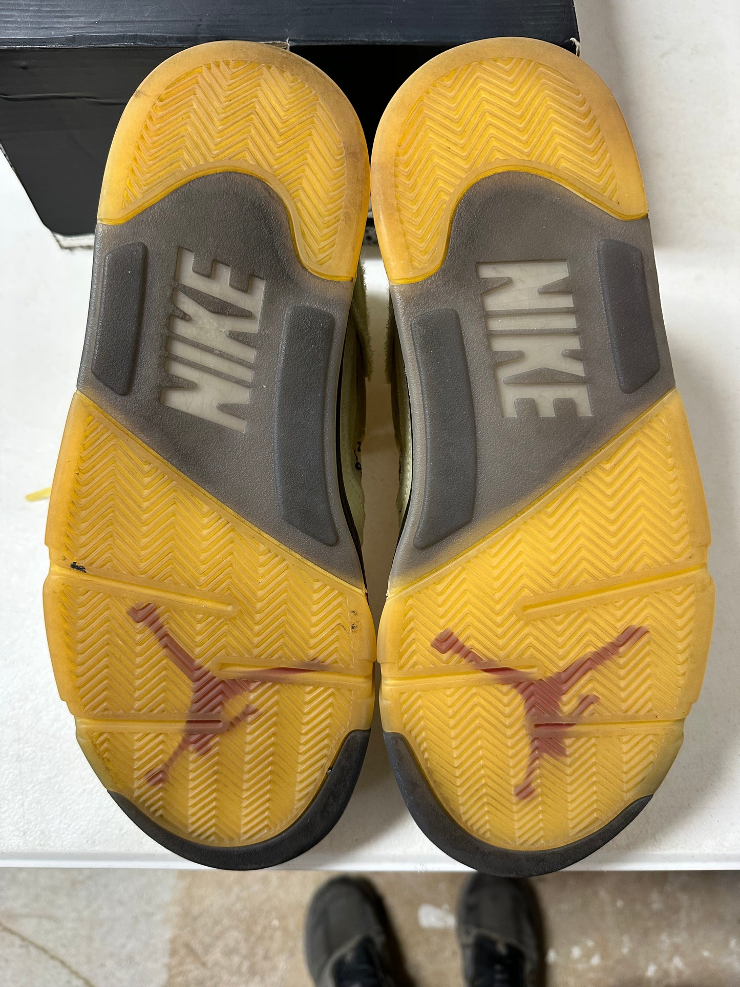 Jordan 5 x Off-White Sail