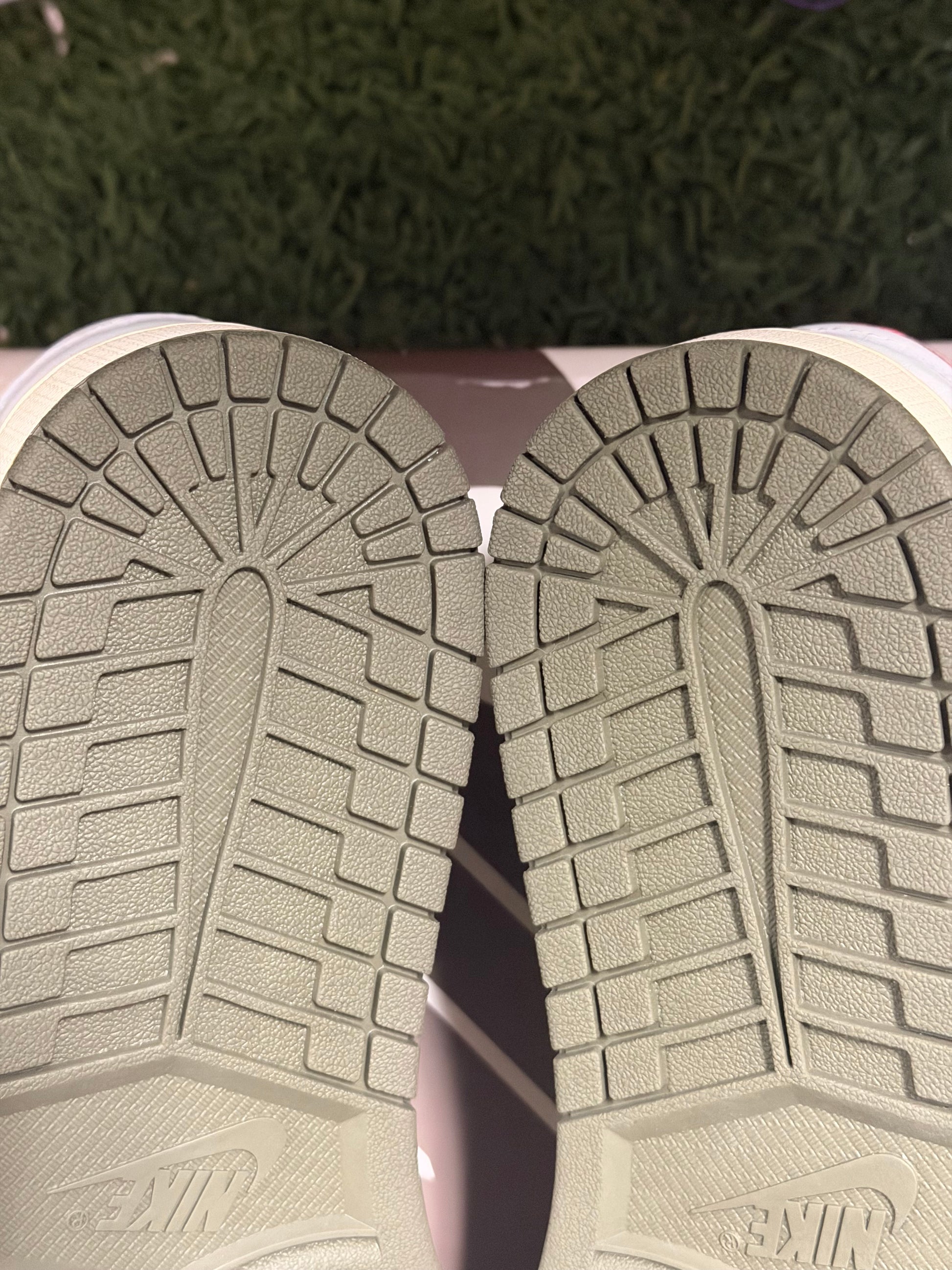 Jordan 1 Retro Low OG SP Travis Scott Medium Olive