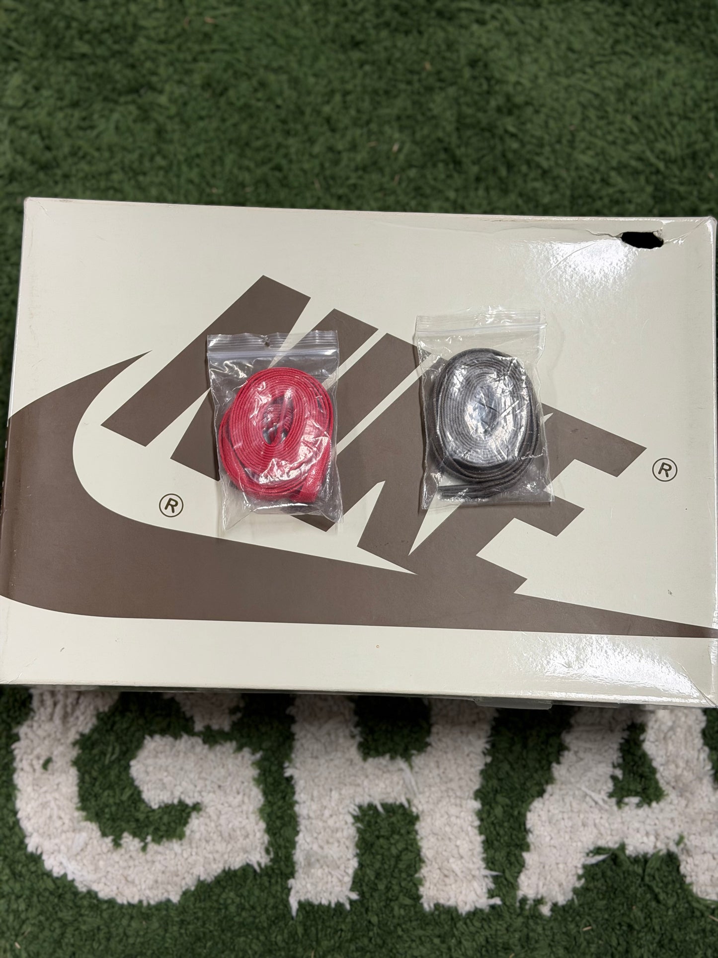 Jordan 1 Retro Low OG SP Travis Scott Reverse Mocha