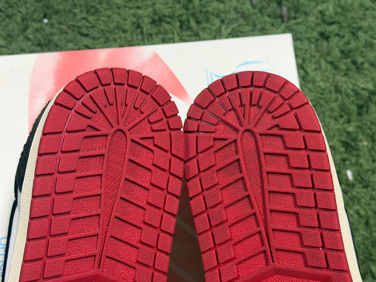 Jordan 1 Retro Low OG Trophy Room Rookie Card Away