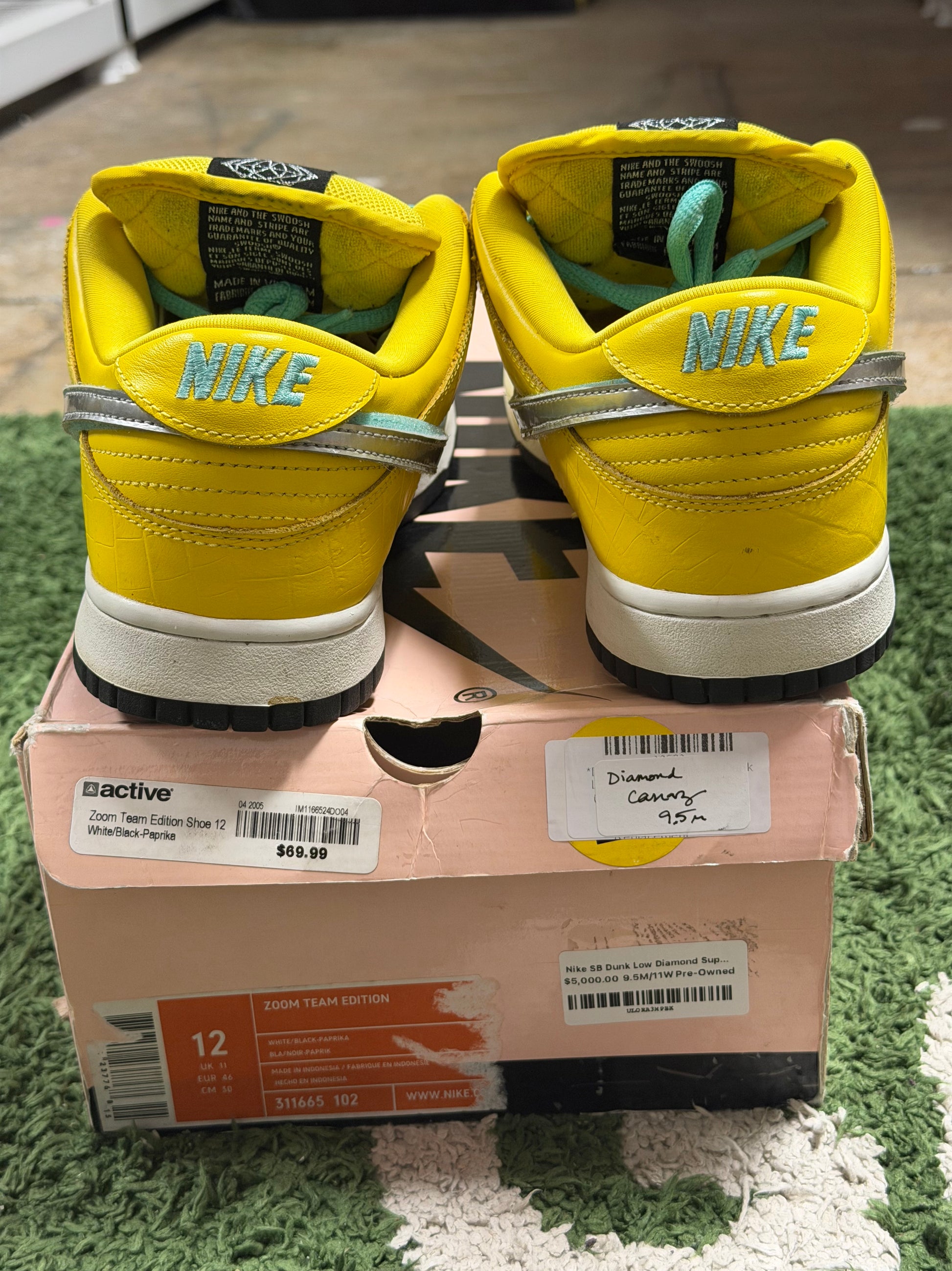 Nike SB Dunk Low Diamond Supply Co. Canary Diamond (Friends and Family)