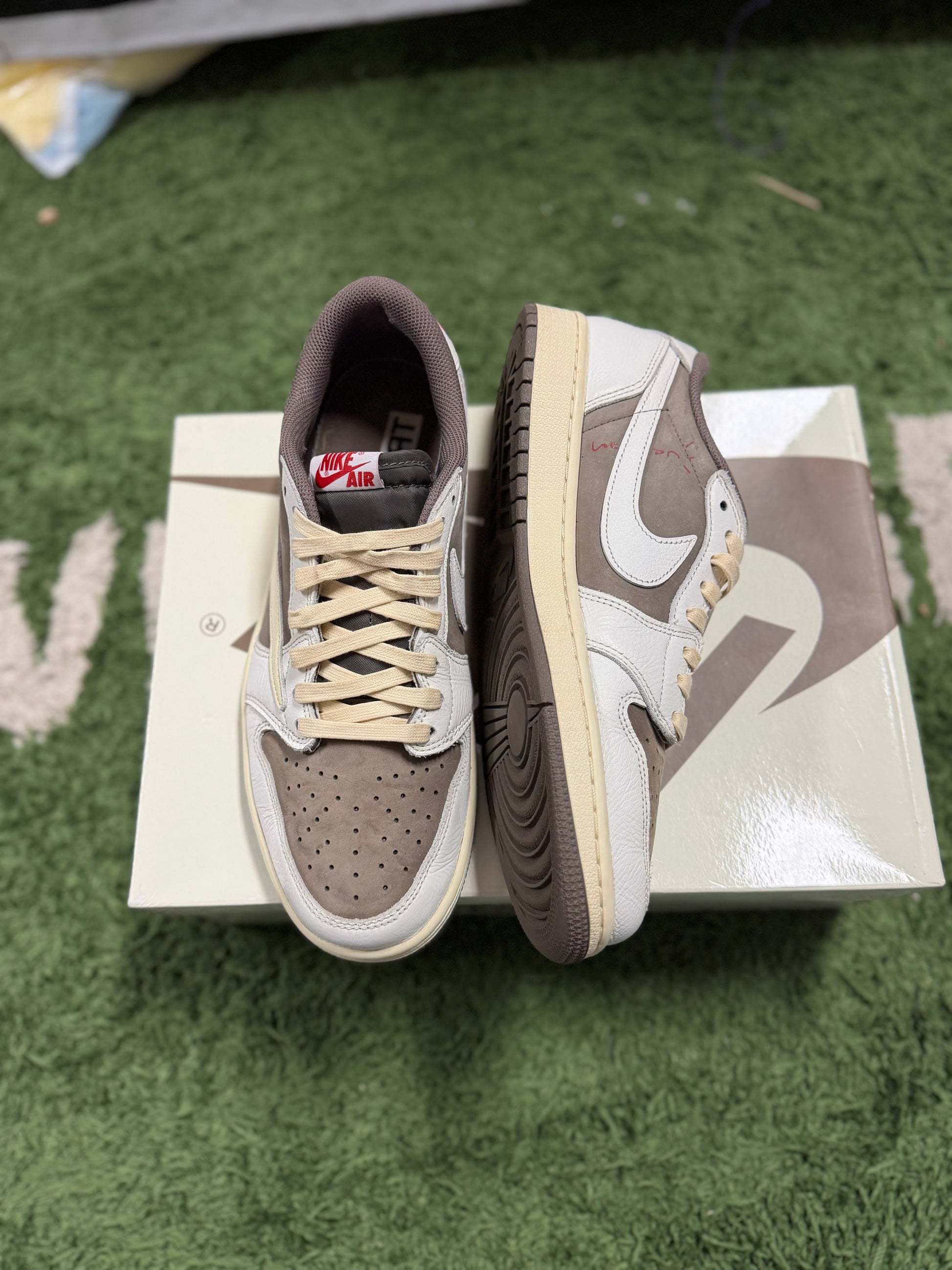 Jordan 1 Retro Low OG SP Travis Scott Reverse Mocha