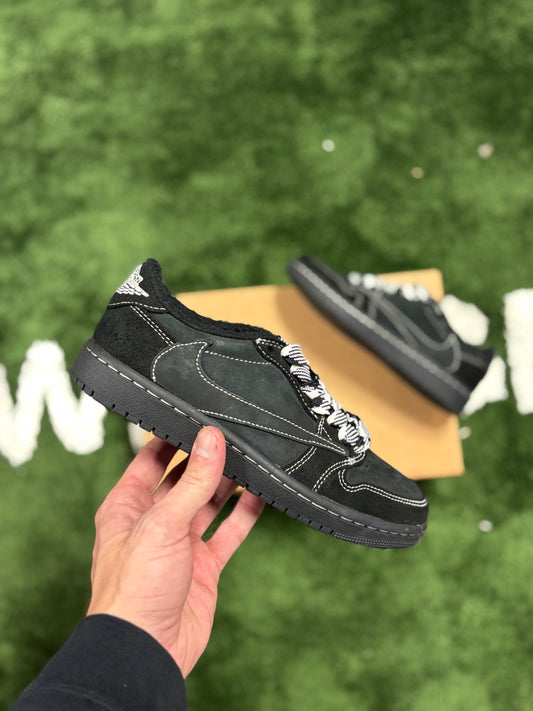 JORDAN 1 LOW TRAVIS SCOTT PHANTOM