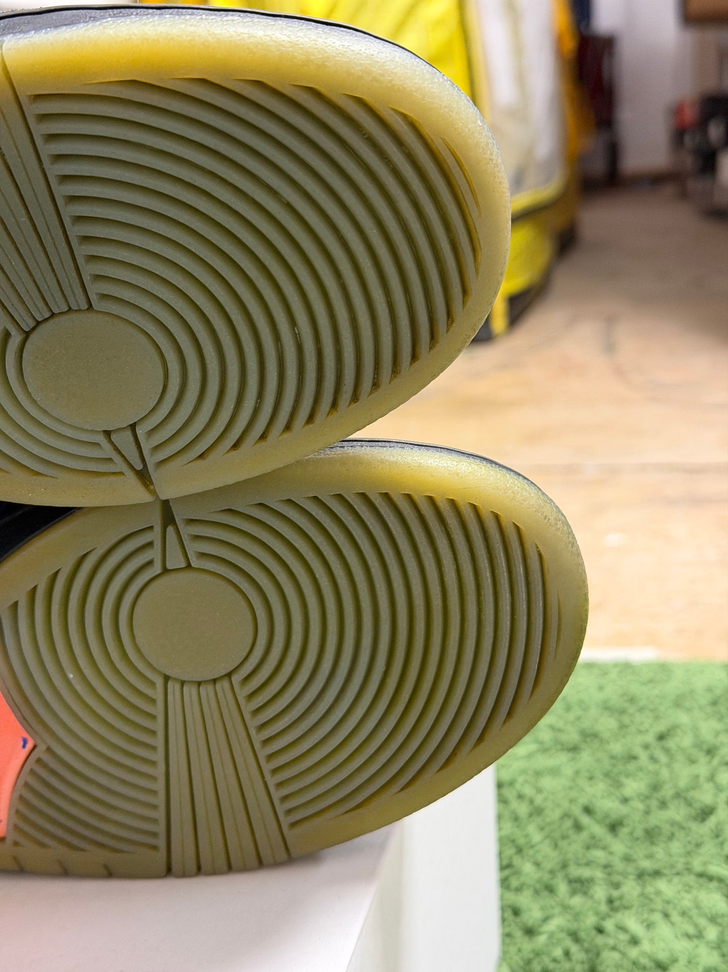 Nike SB Dunk Low Night of Mischief Halloween