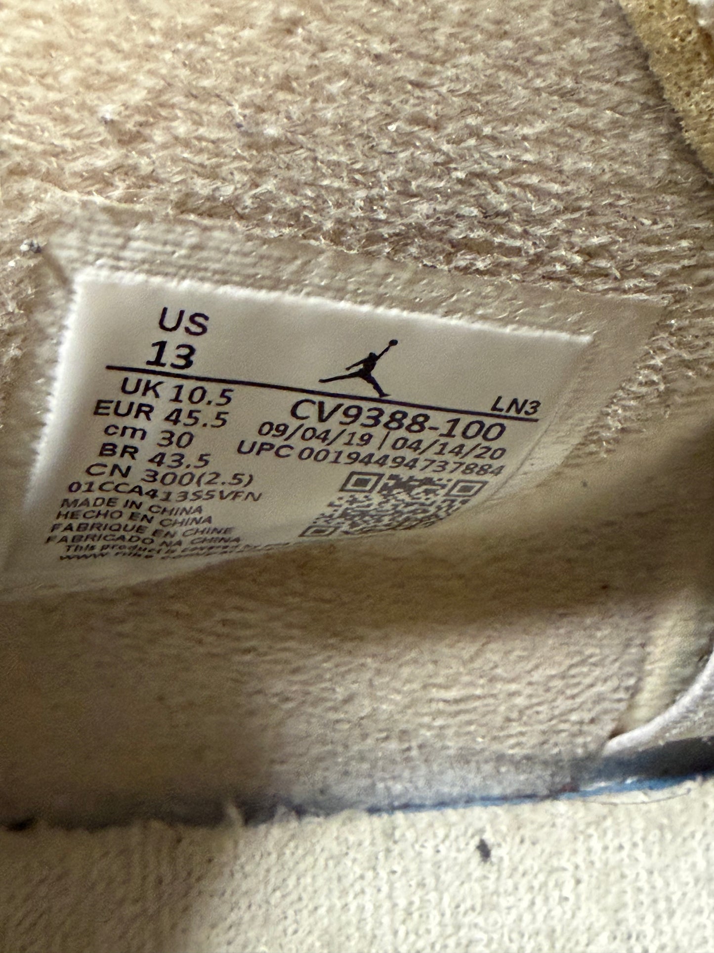 JORDAN 4 OFFWHITE SAIL