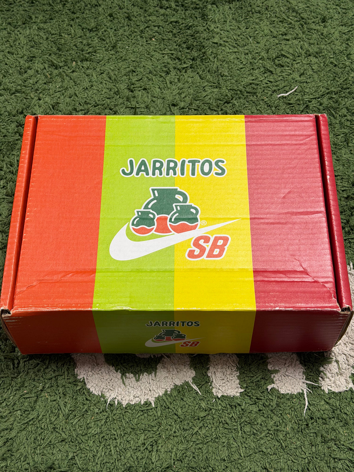 Nike SB Dunk Low Jarritos WITH DRINKS