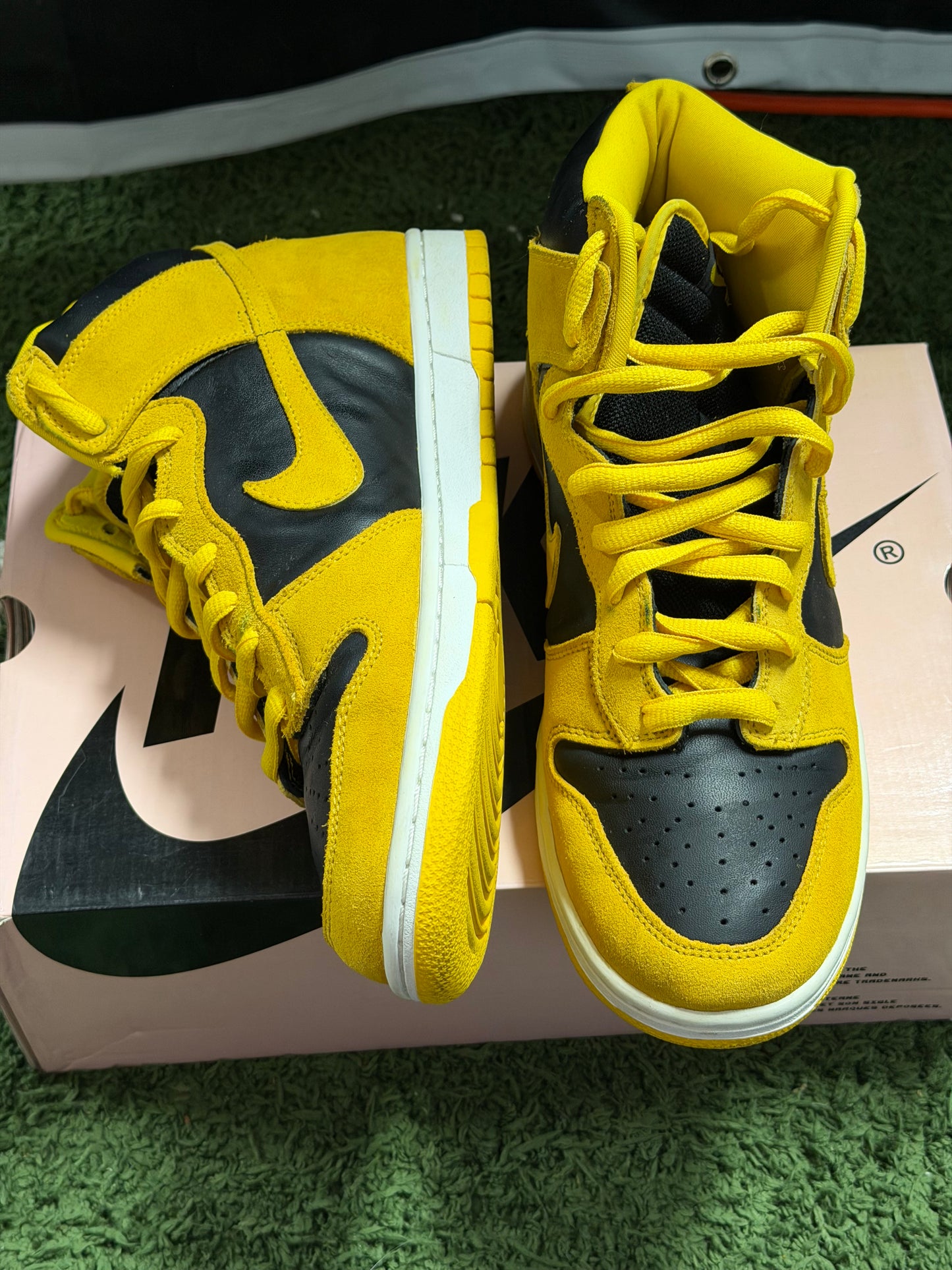 Nike SB Dunk High Iowa