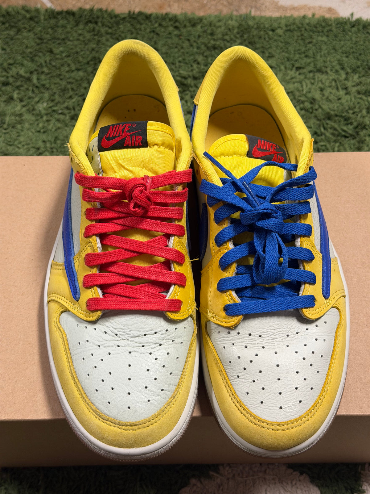 Jordan 1 Retro Low OG SP Travis Scott Canary (Women's) MIS MATCH SIZES