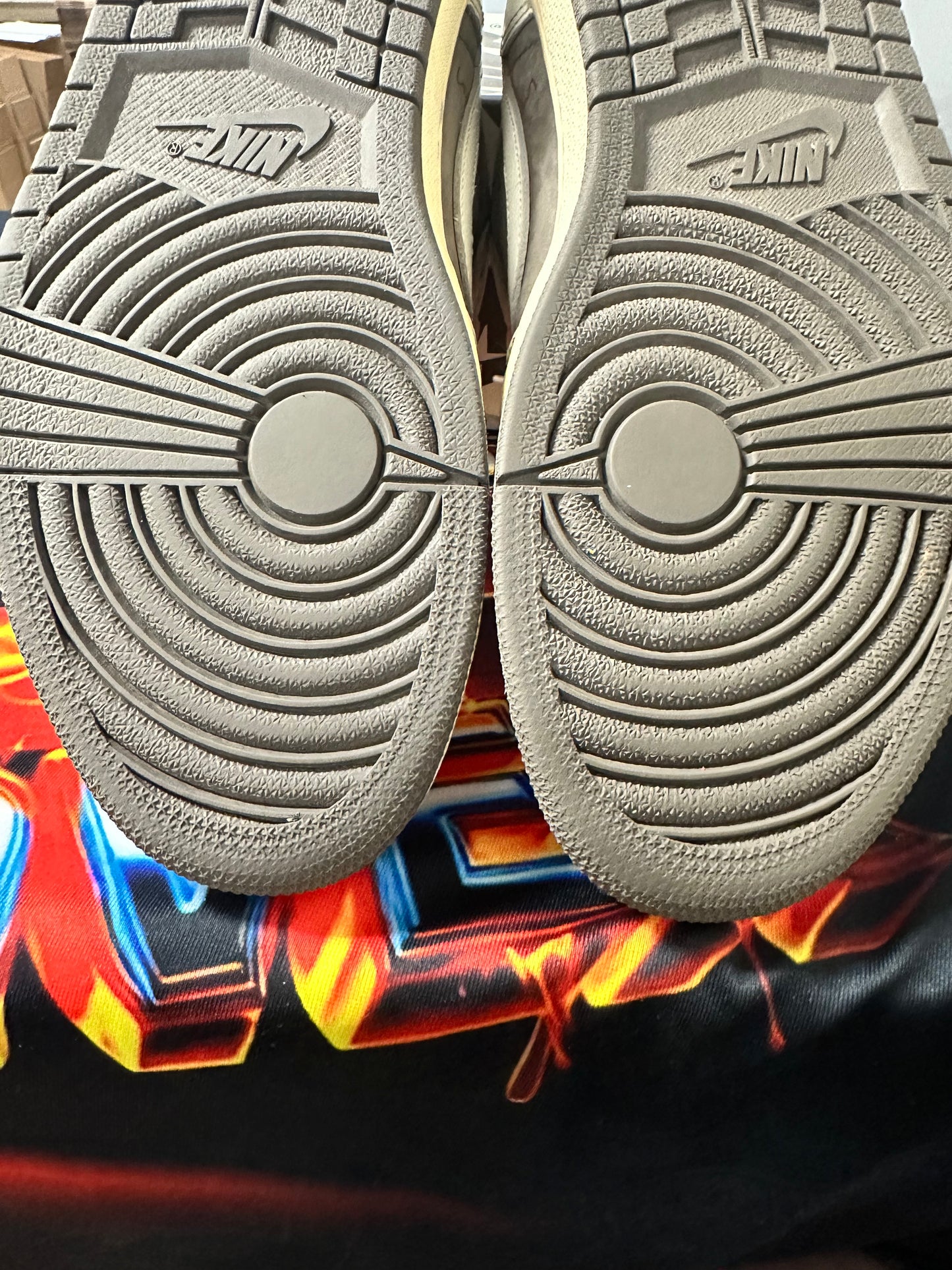 JORDAN 1 LOW TRAVIS SCOTT REVERSE MOCHA