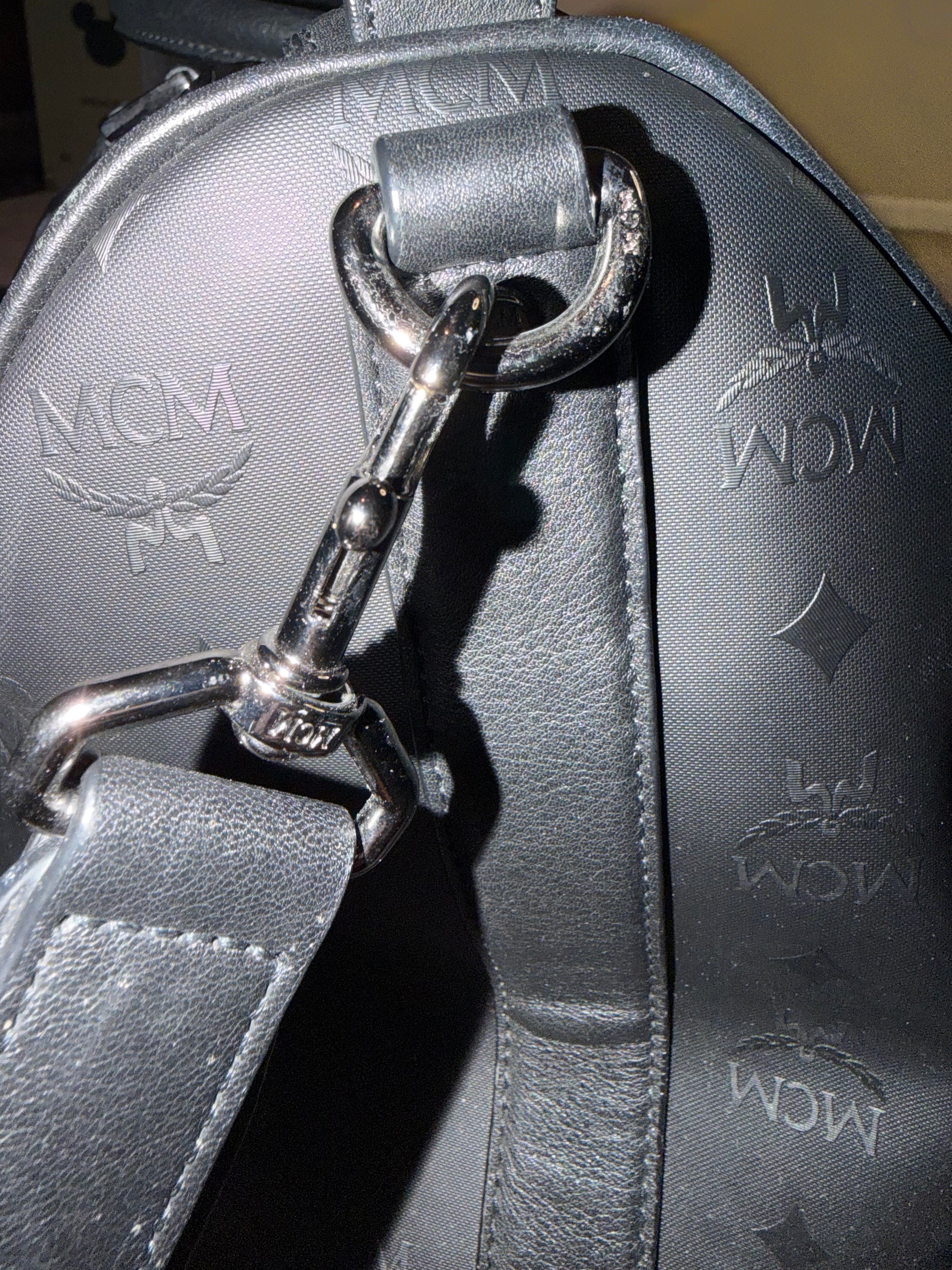 MCM STUDDED TRAVLER VISETOS