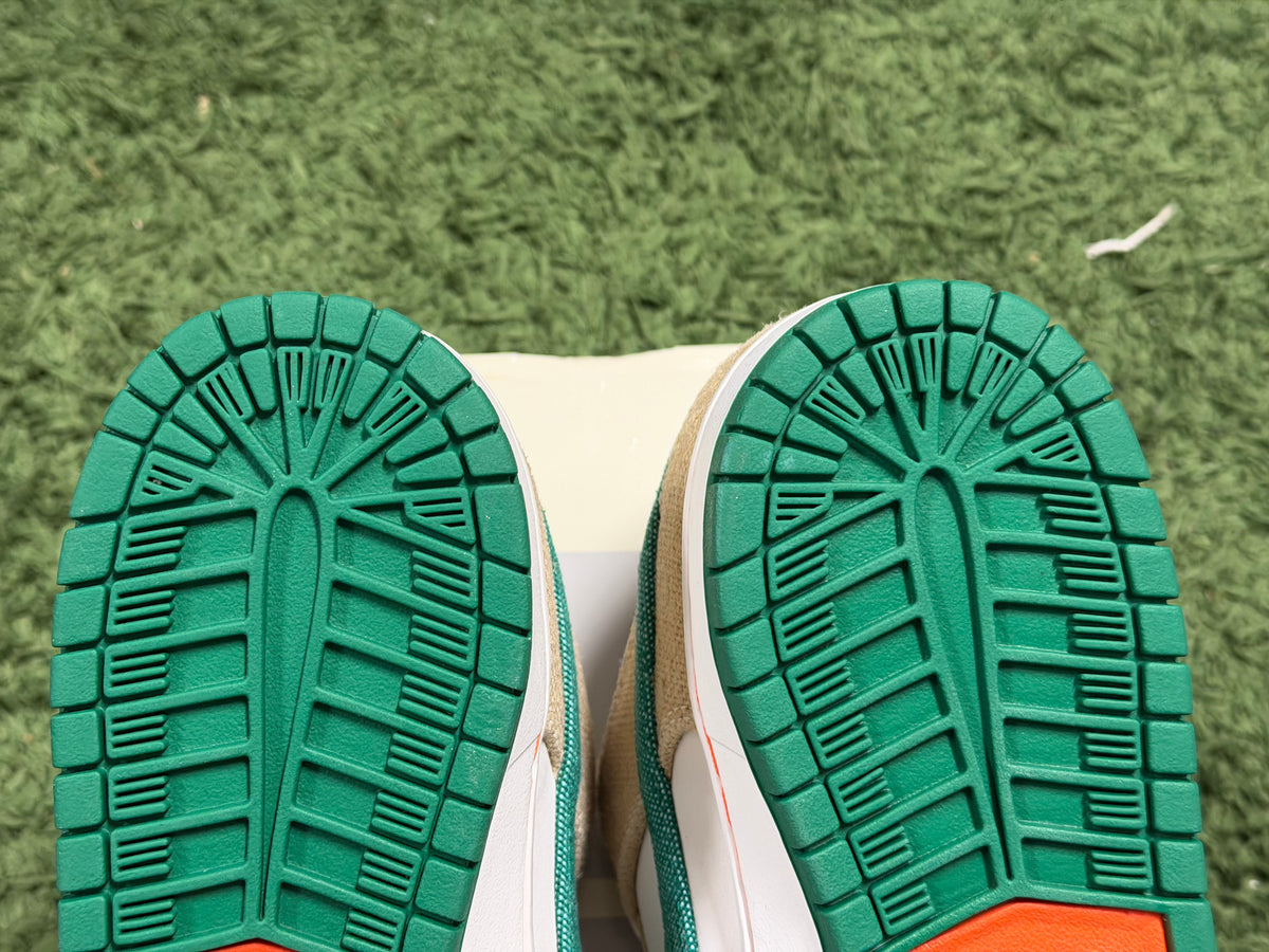 Nike SB Dunk Low Jarritos WITH DRINKS