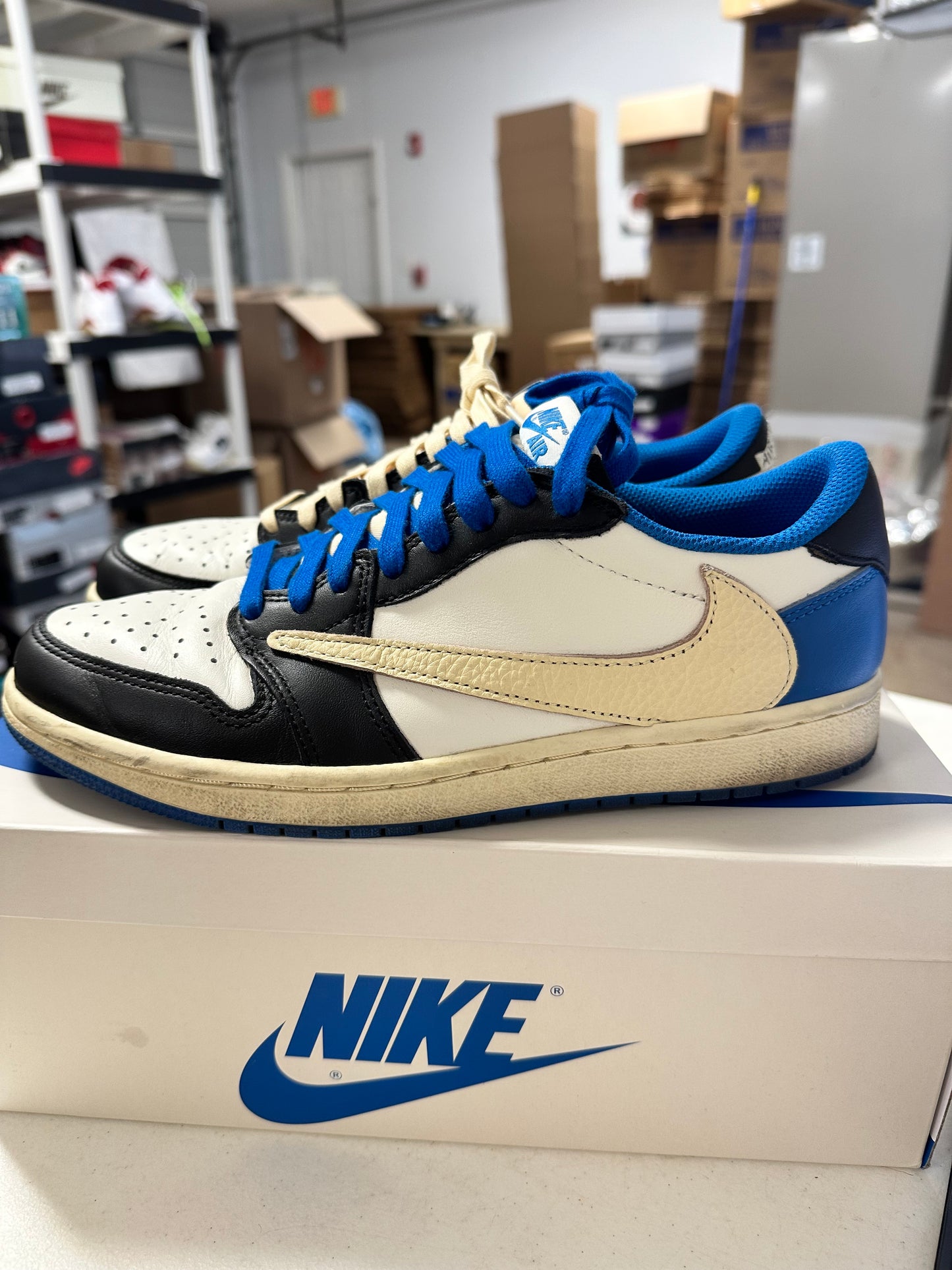 JORDAN 1 LOW TRAVIS SCOTT FRAGMENT
