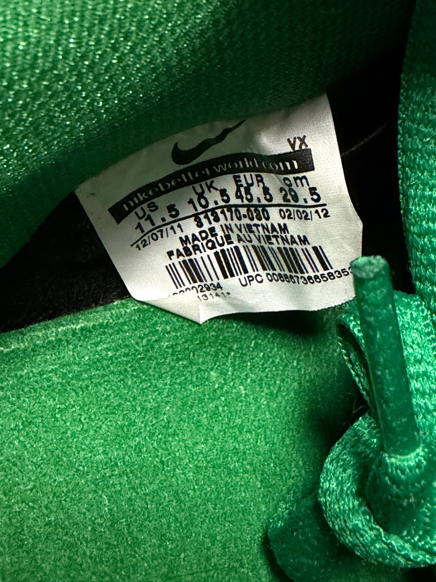 Nike SB Dunk Low Medusa