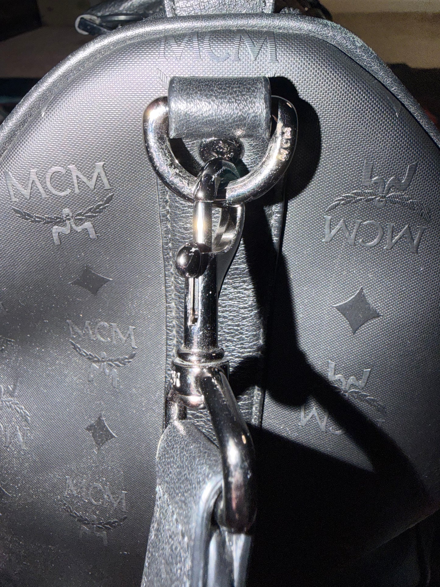 MCM STUDDED TRAVLER VISETOS