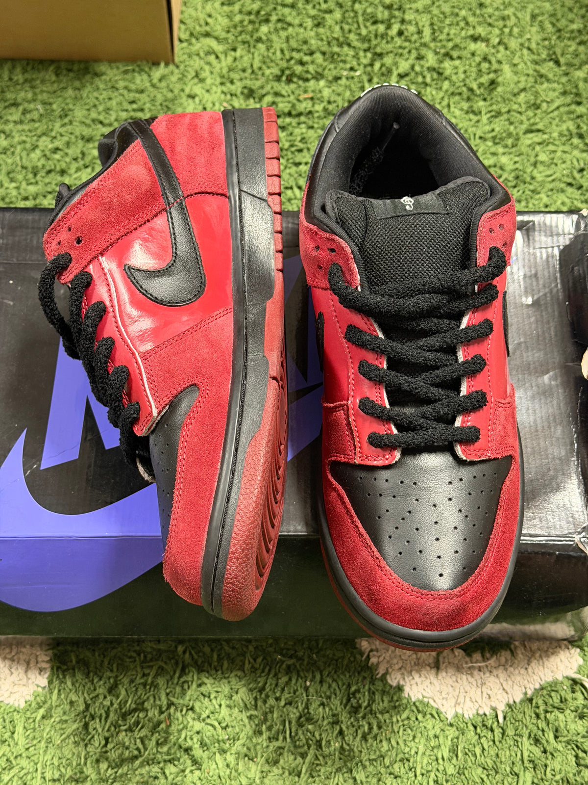 Nike SB Dunk Low Milli Vanilli