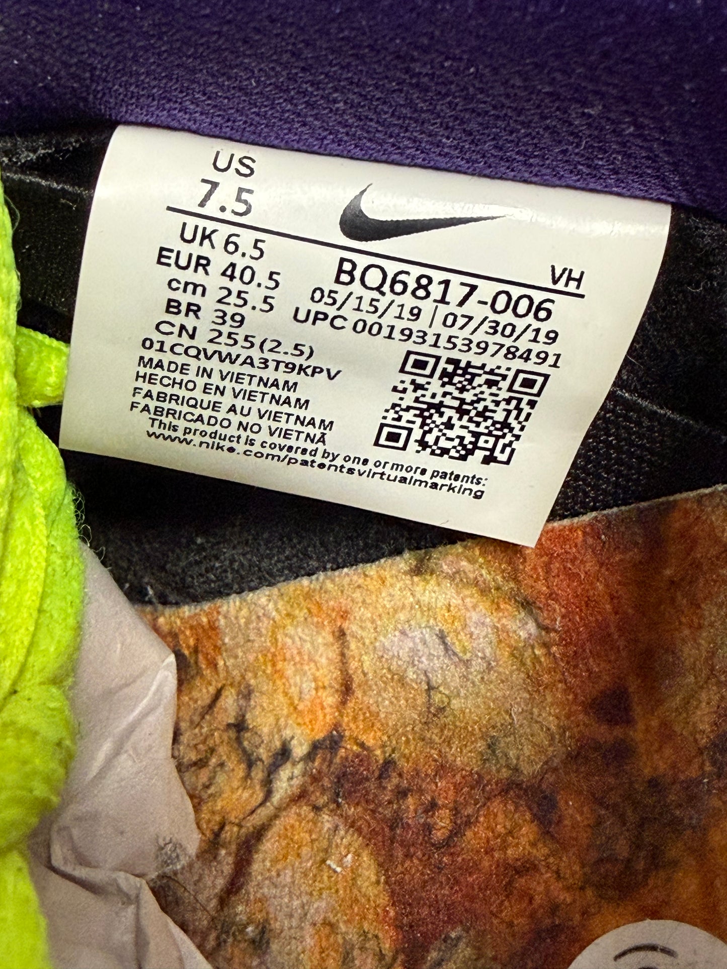 Nike SB Dunk Low Night of Mischief Halloween