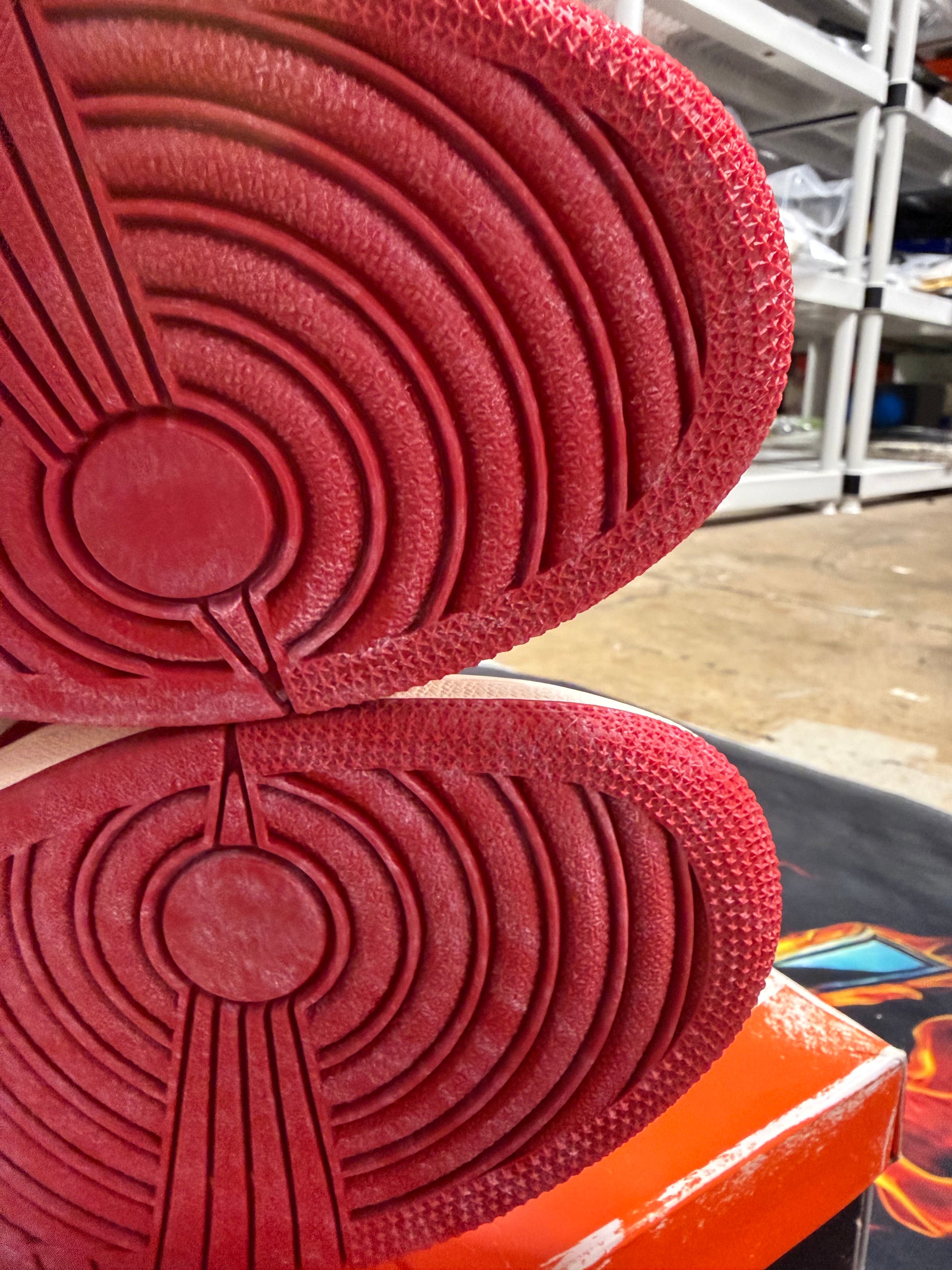 JORDAN 1 HIGH LOST AND FOUND